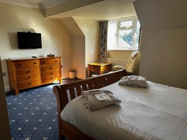Bed in Springfield Country Hotel, Leisure Club & Spa