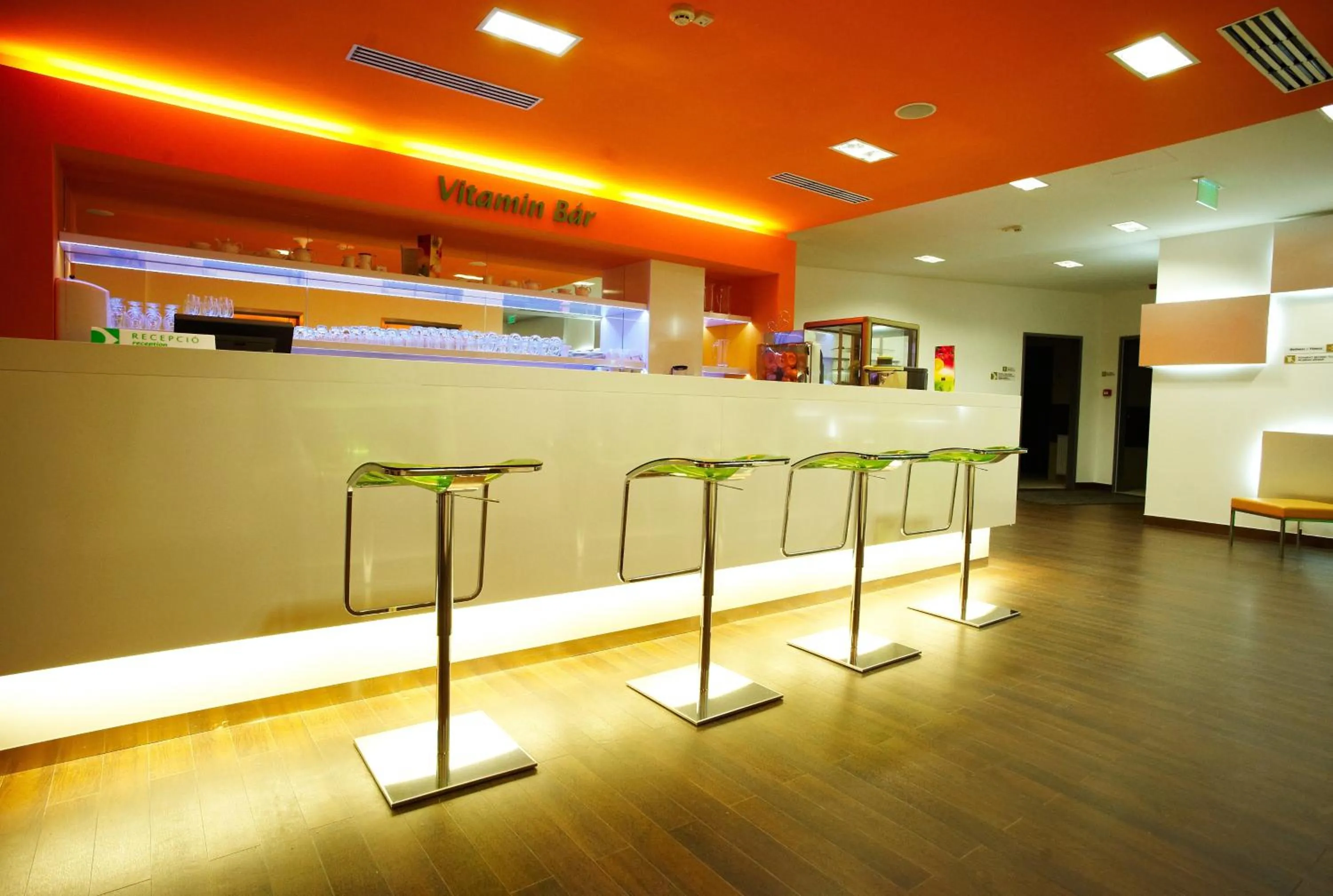 Lounge or bar in Abacus Business & Wellness Hotel