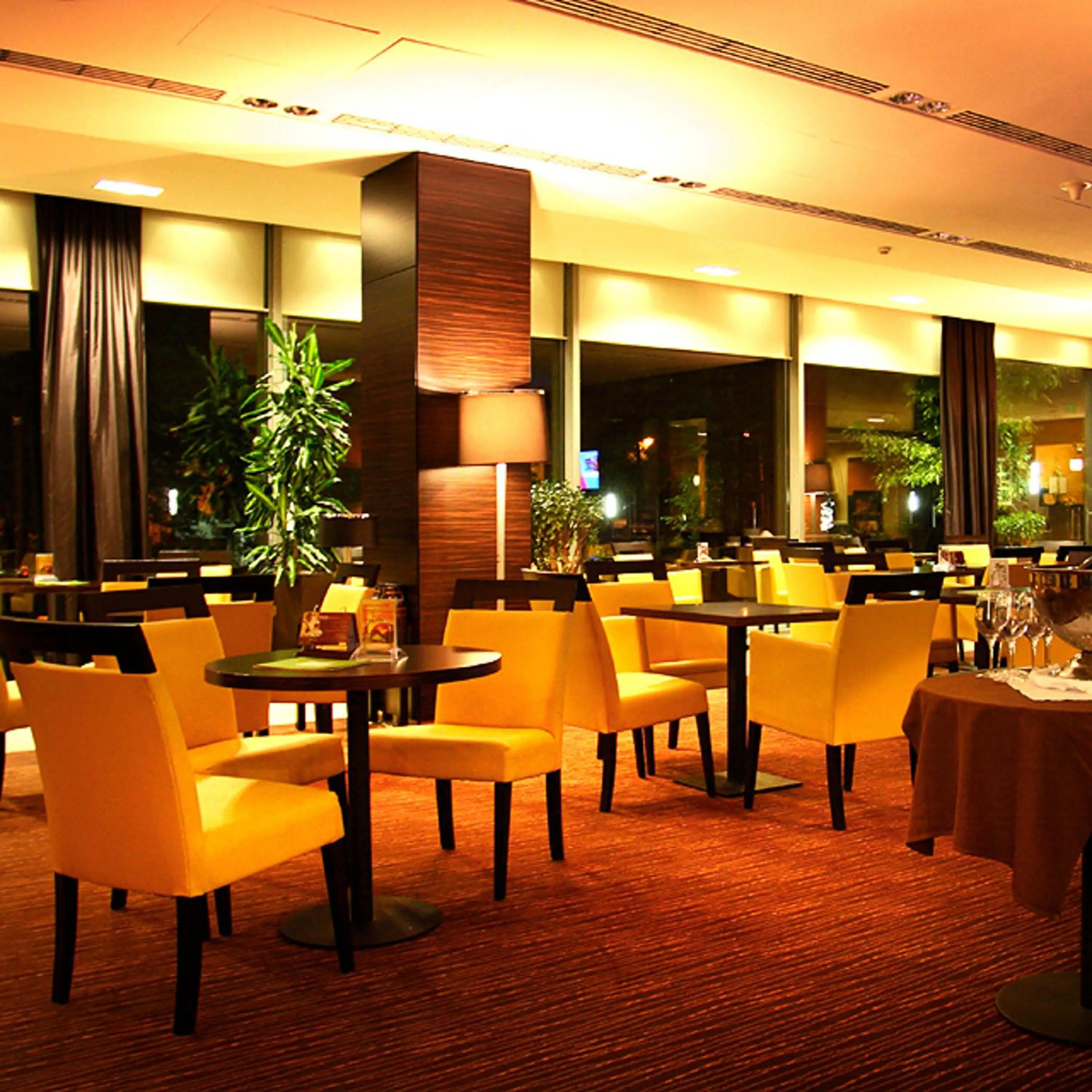Lounge or bar in Abacus Business & Wellness Hotel