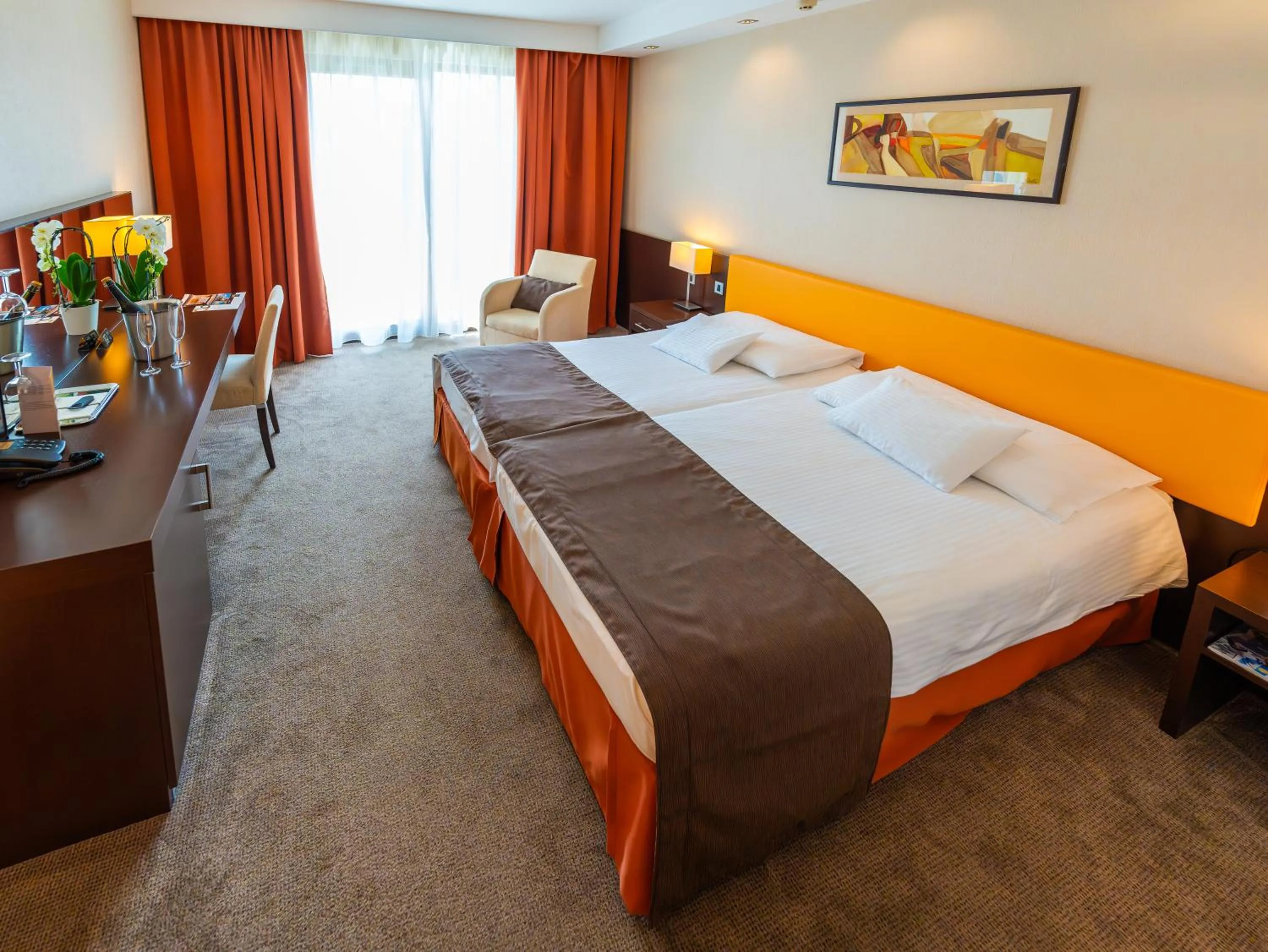Bedroom, Bed in Abacus Business & Wellness Hotel