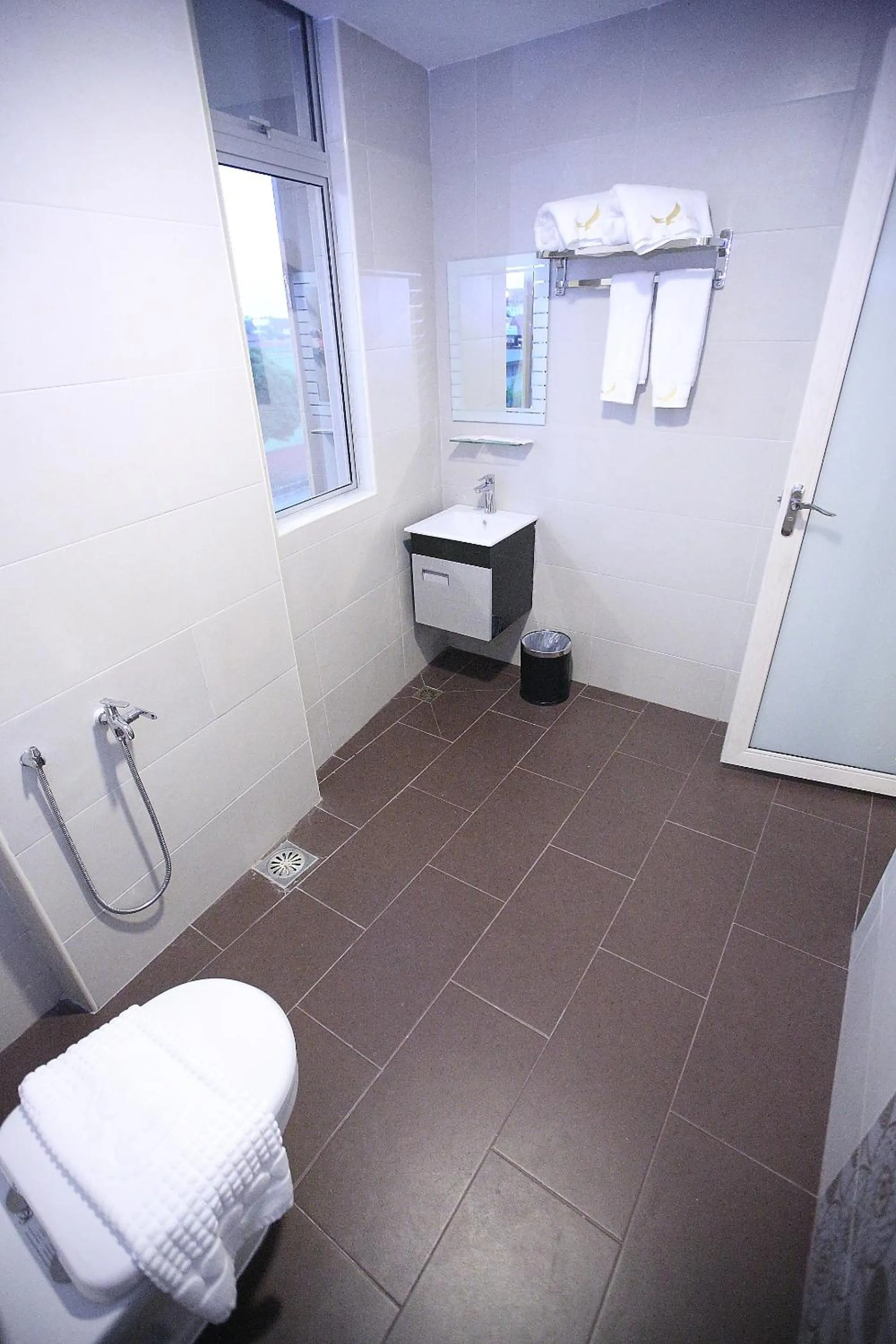 Bathroom in Al Khatiri Hotel