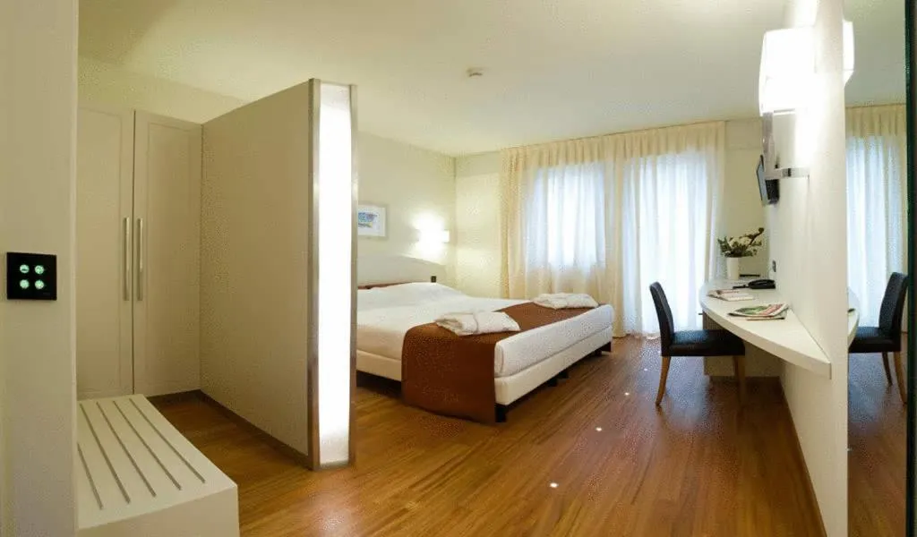 Photo of the whole room, Bed in Hotel Napoleon