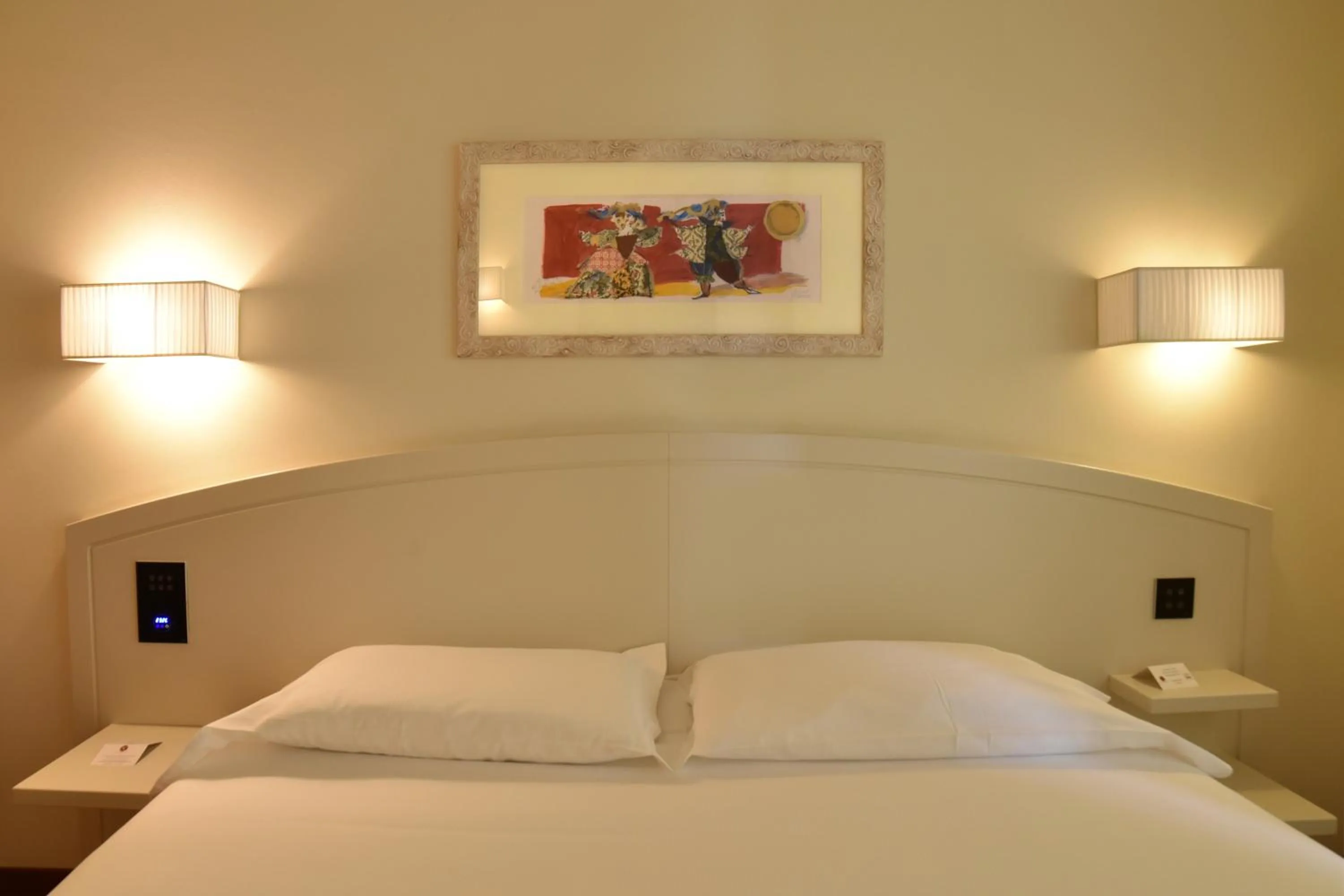 Bed in Hotel Napoleon