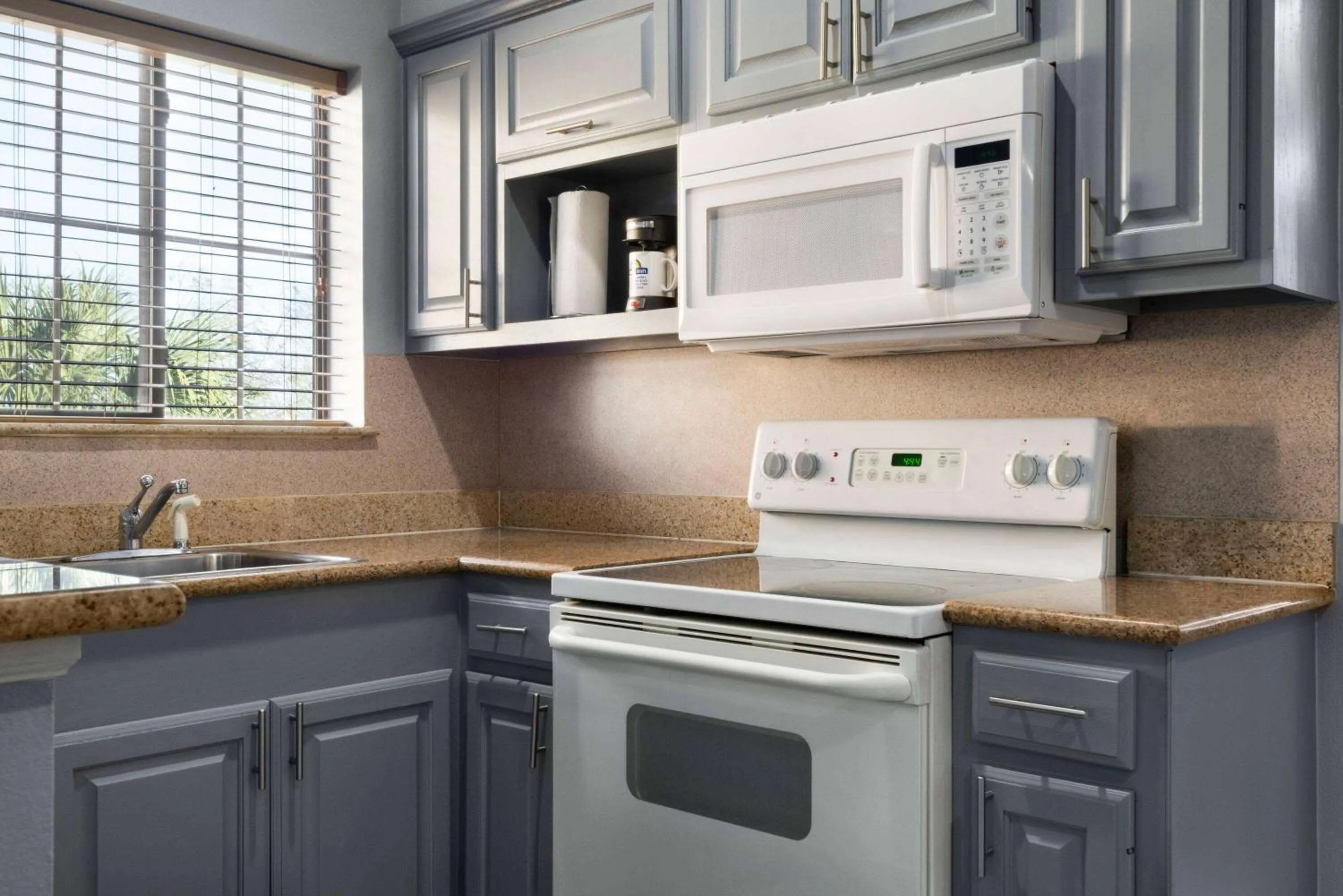 Photo of the whole room in Days Inn & Suites by Wyndham Houston Hobby Airport