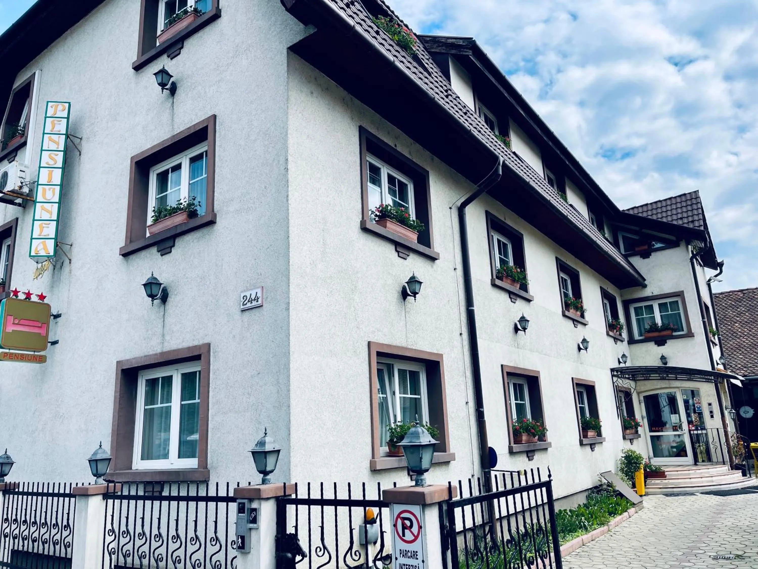 Property building in Pensiunea Luiza