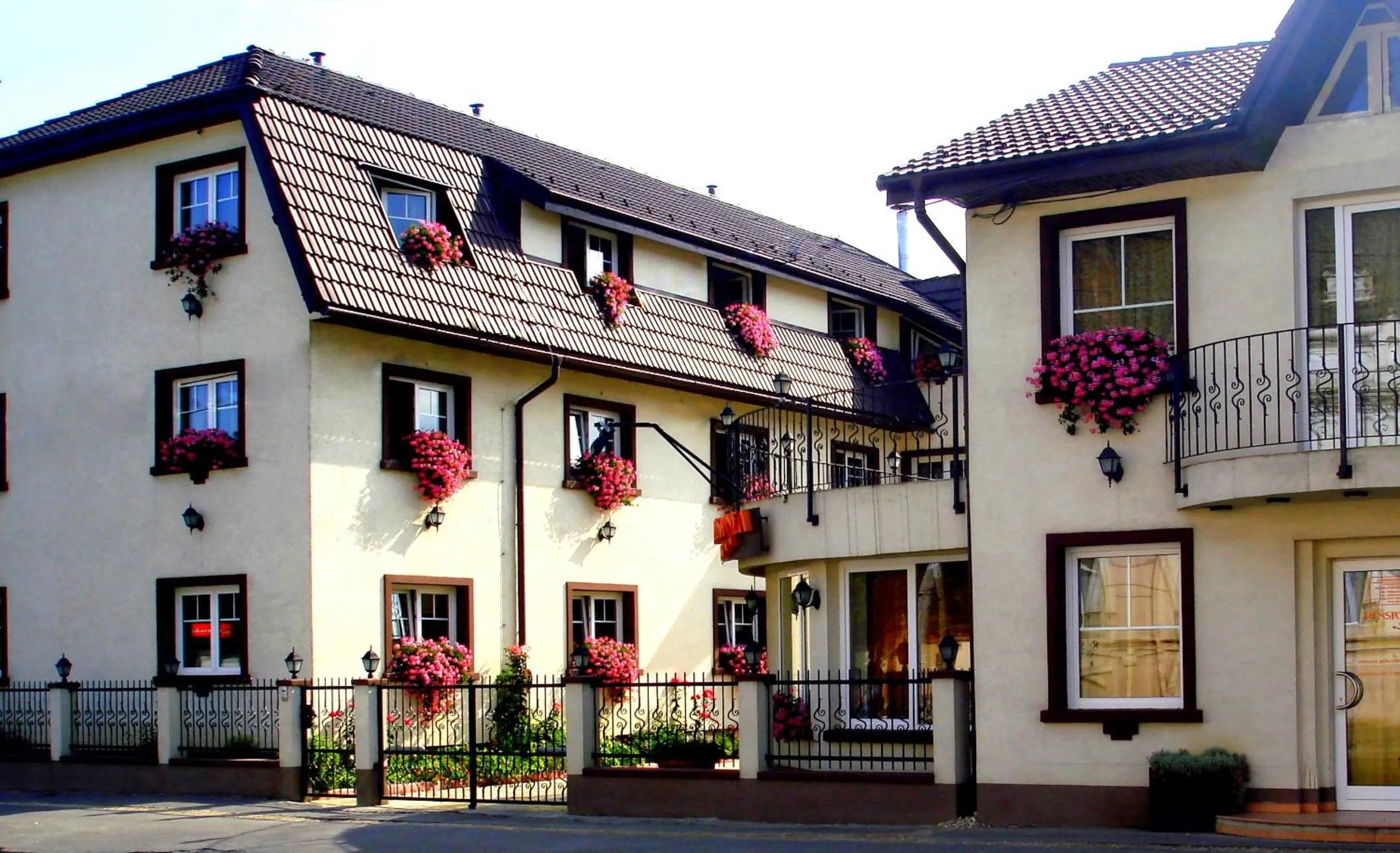 Property building in Pensiunea Luiza