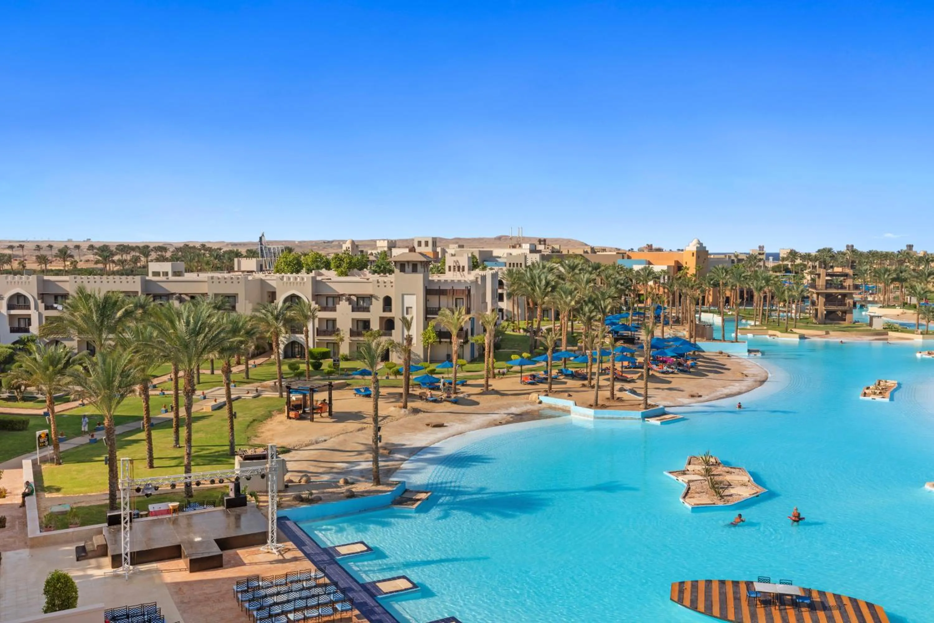 Lake view in Pickalbatros The Palace Port Ghalib