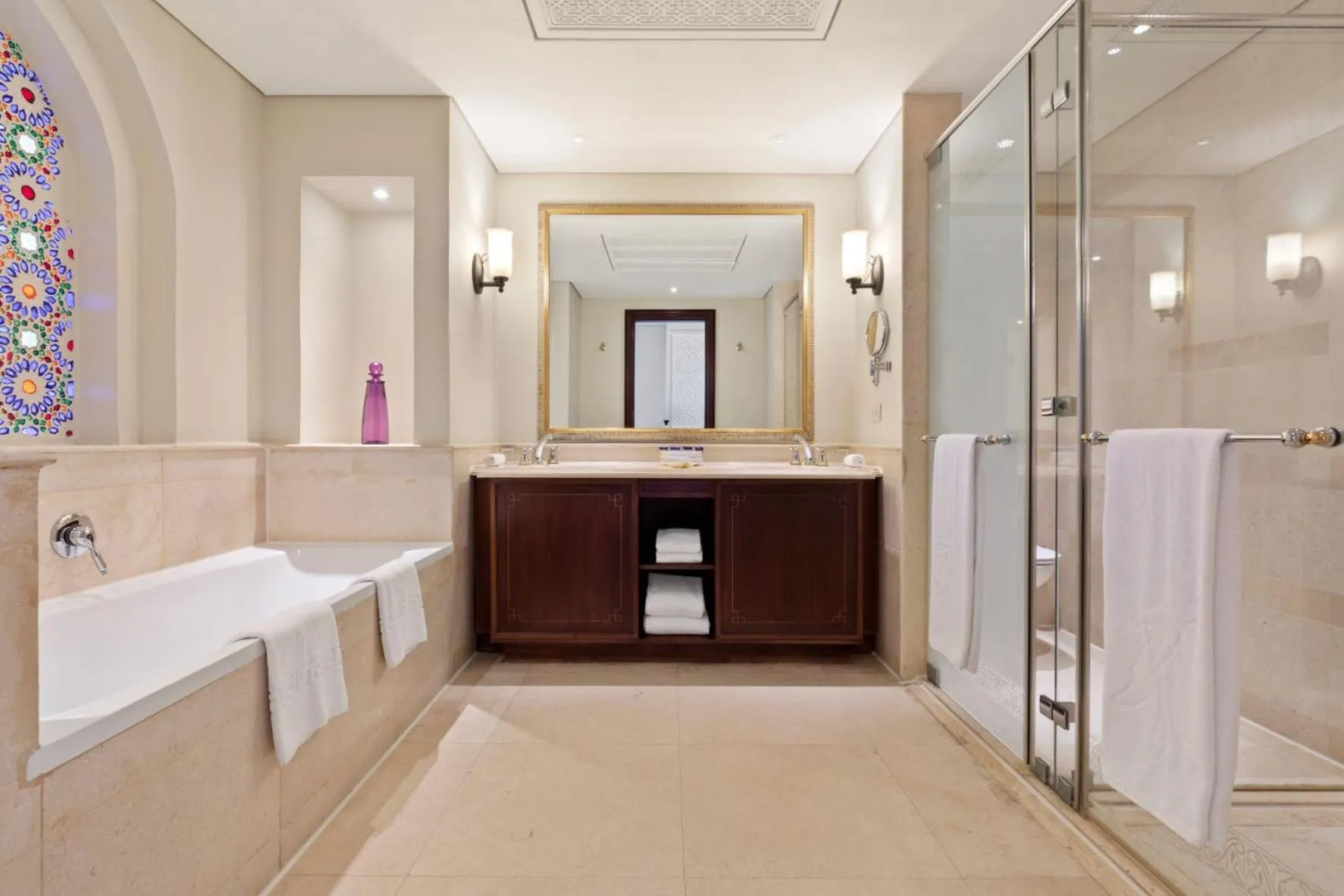 Bathroom in Pickalbatros The Palace Port Ghalib