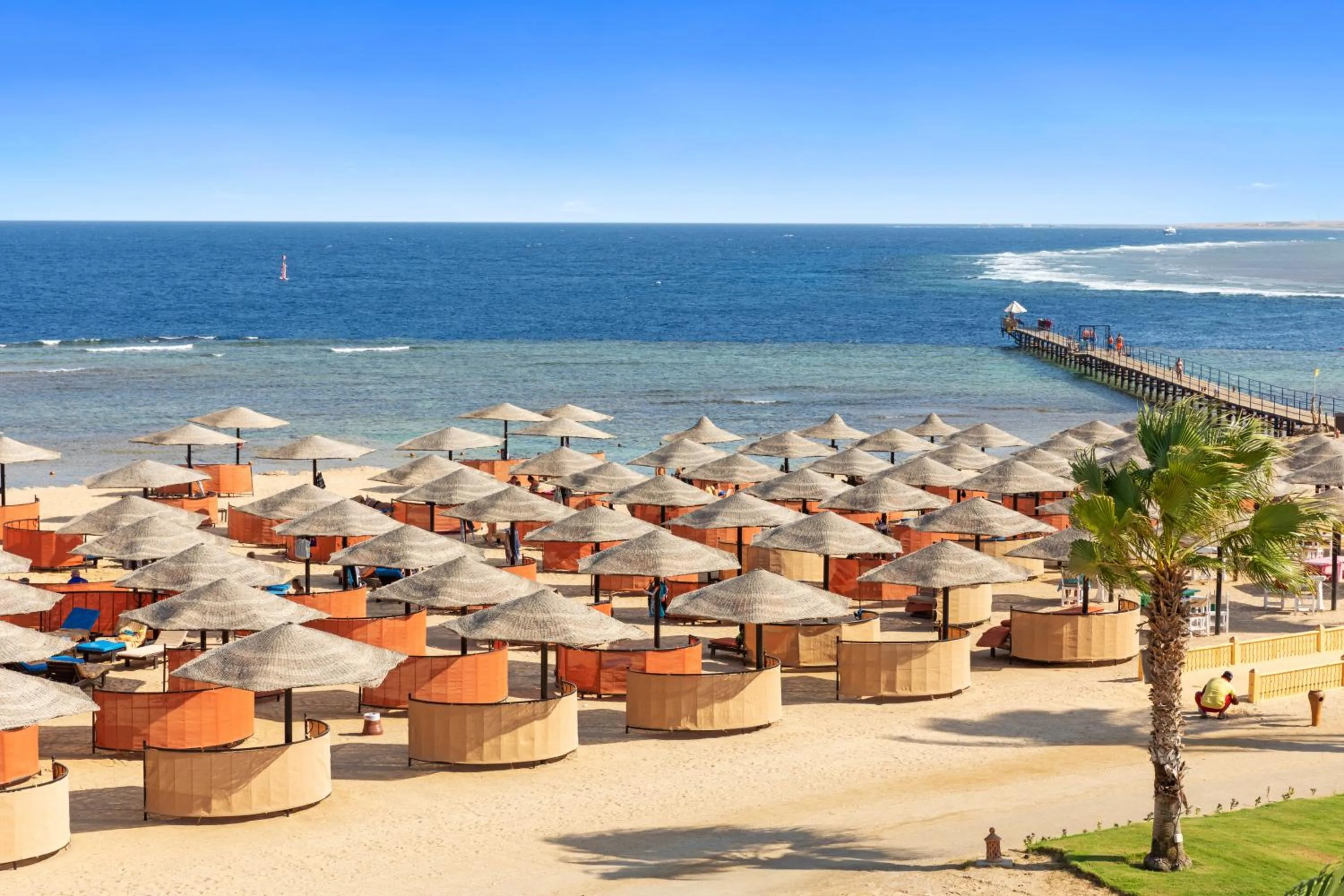 Beach in Pickalbatros The Palace Port Ghalib