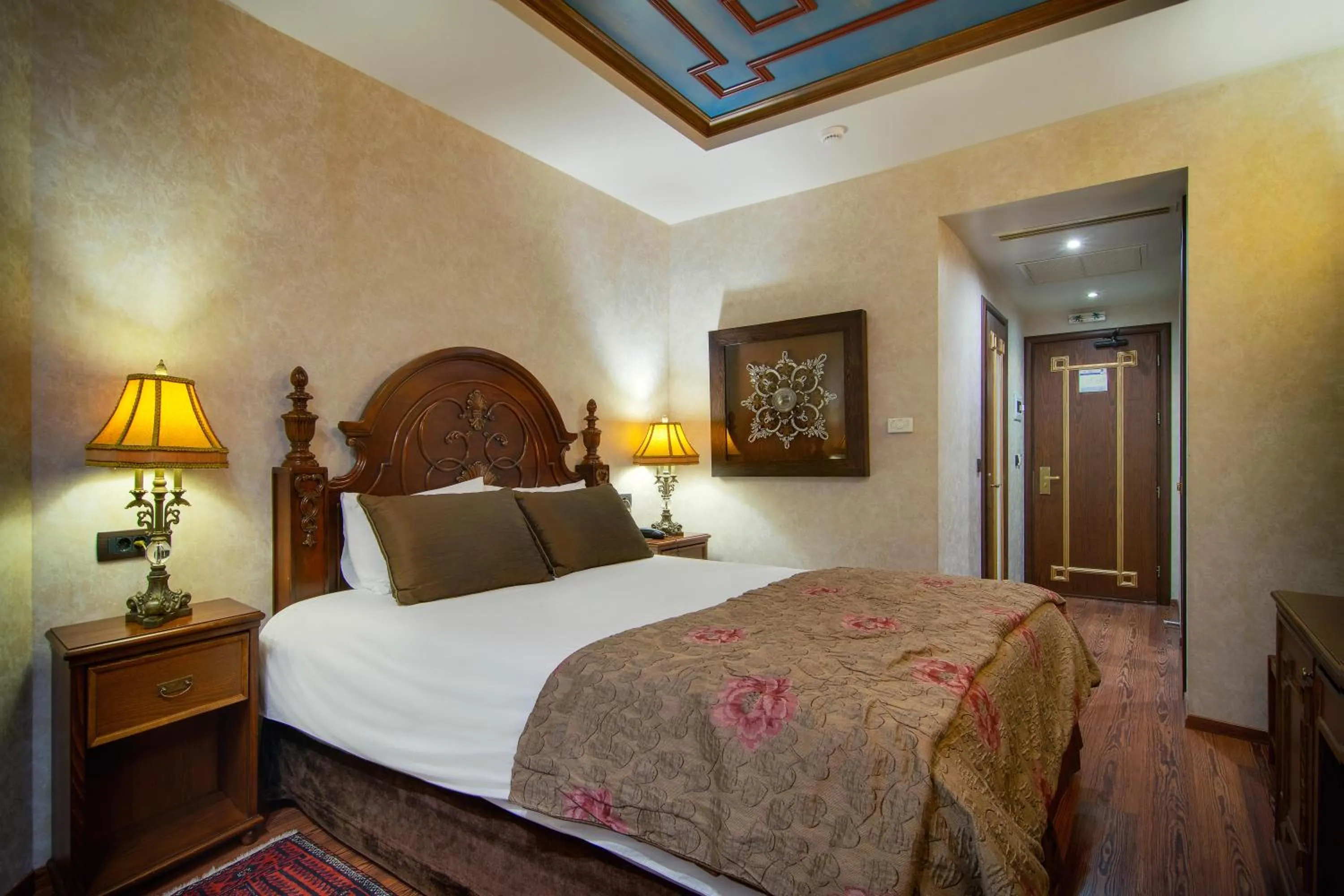 Bed in Hotel Kassaros