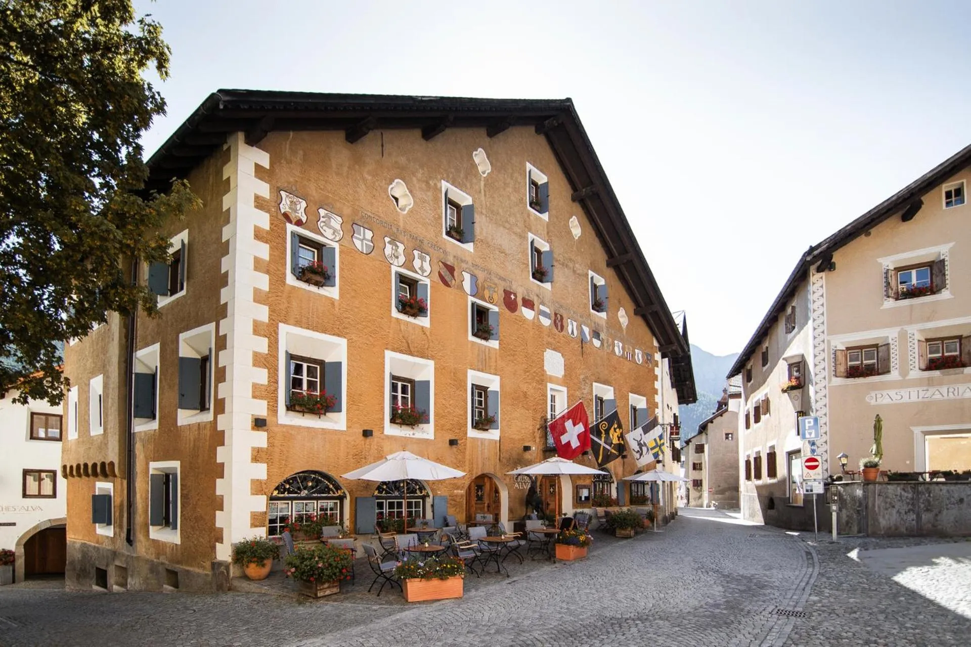 Historic Hotel Crusch Alva