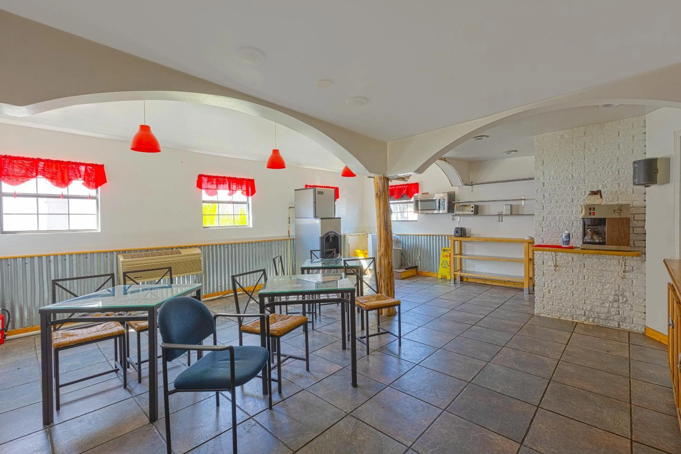 Restaurant/places to eat in OYO Hotel Houston, TX near Medical Center NRG Stadium