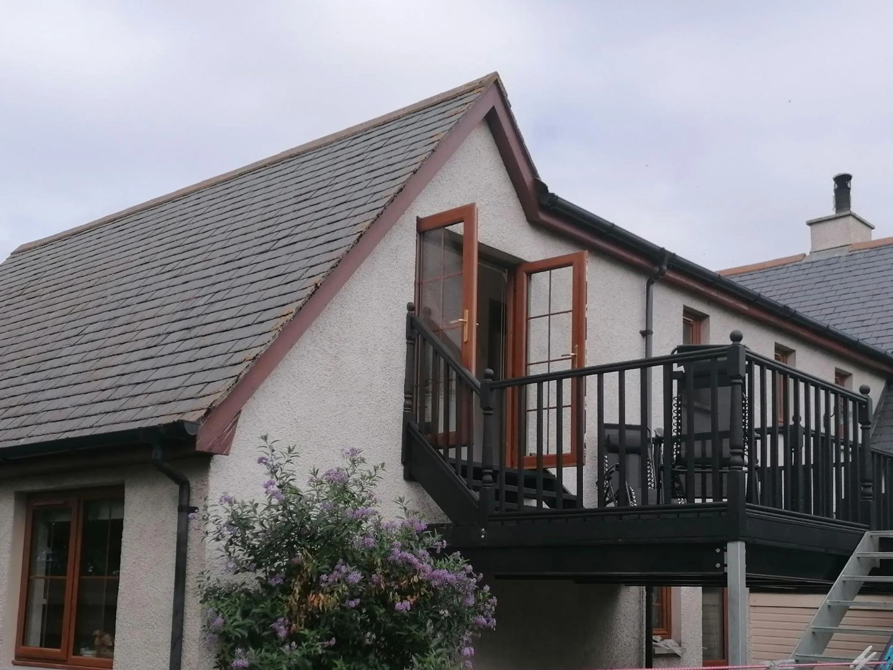 Facade/entrance in Canterra Cottage