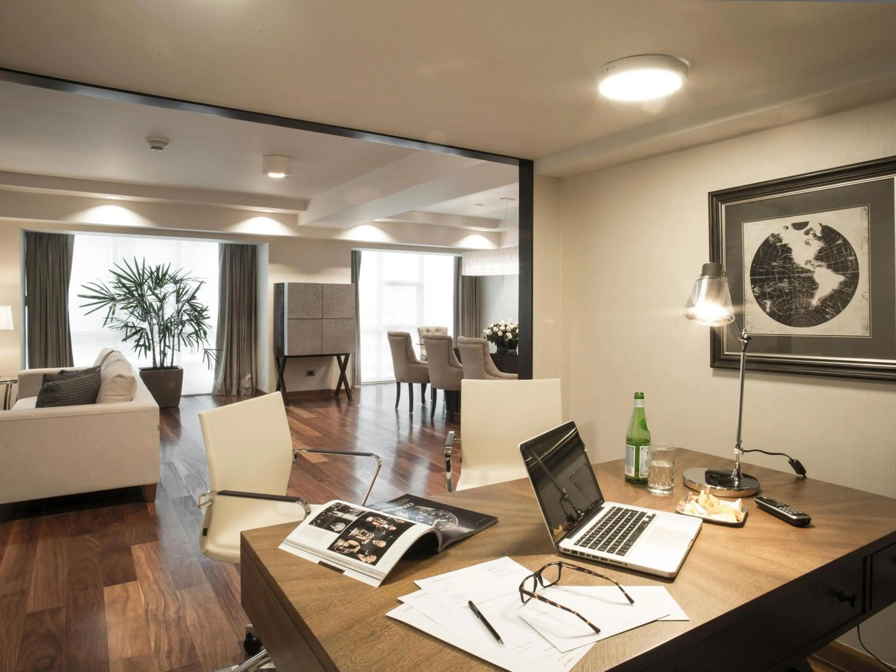 Bedroom in Swissotel Lima