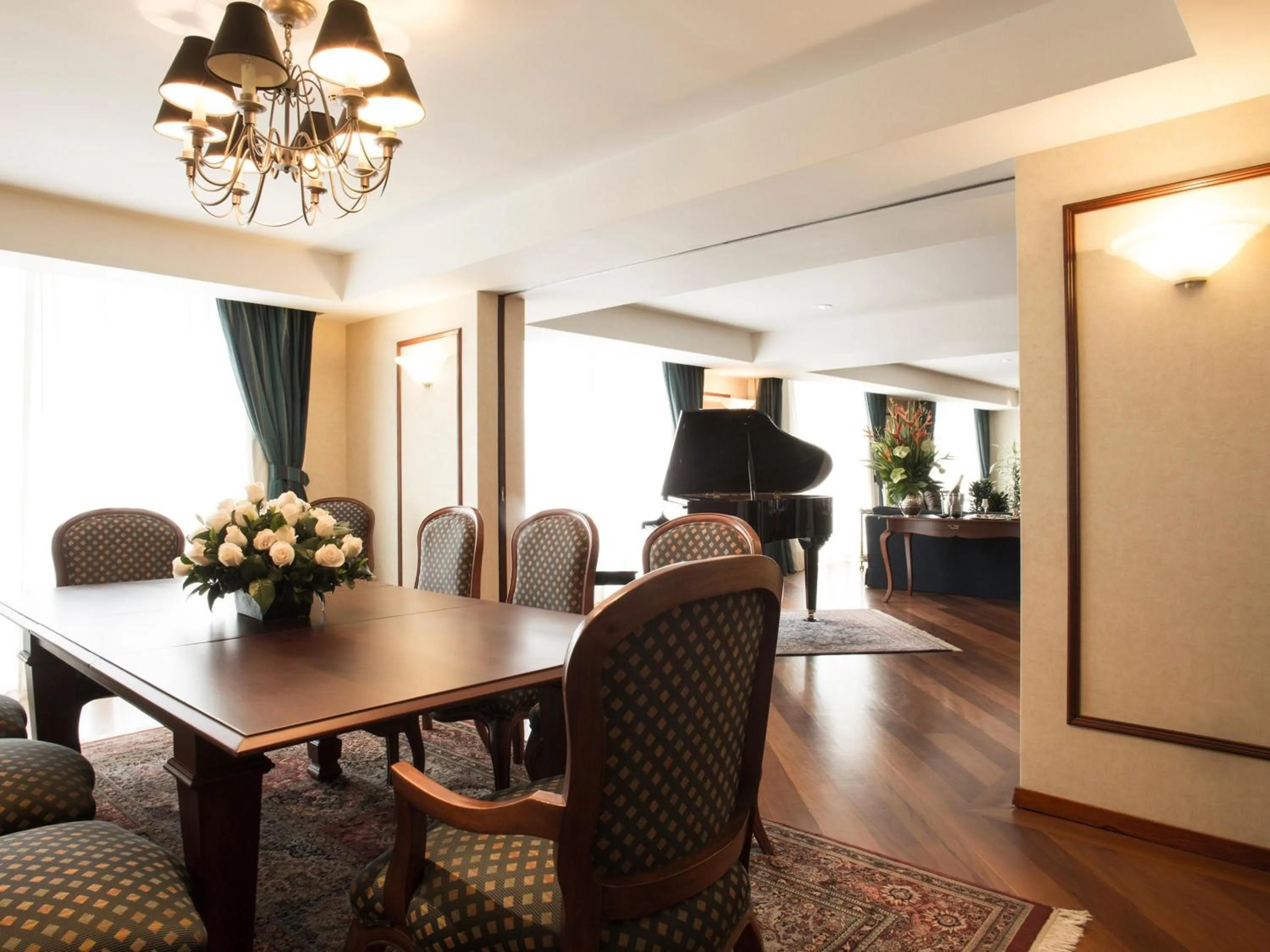 Bedroom in Swissotel Lima