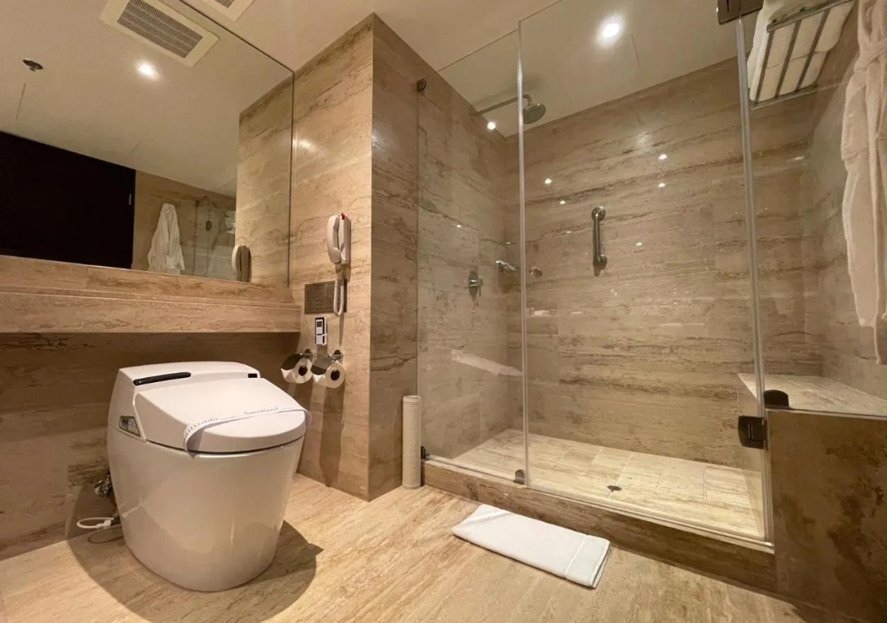 Bathroom in Swissotel Lima