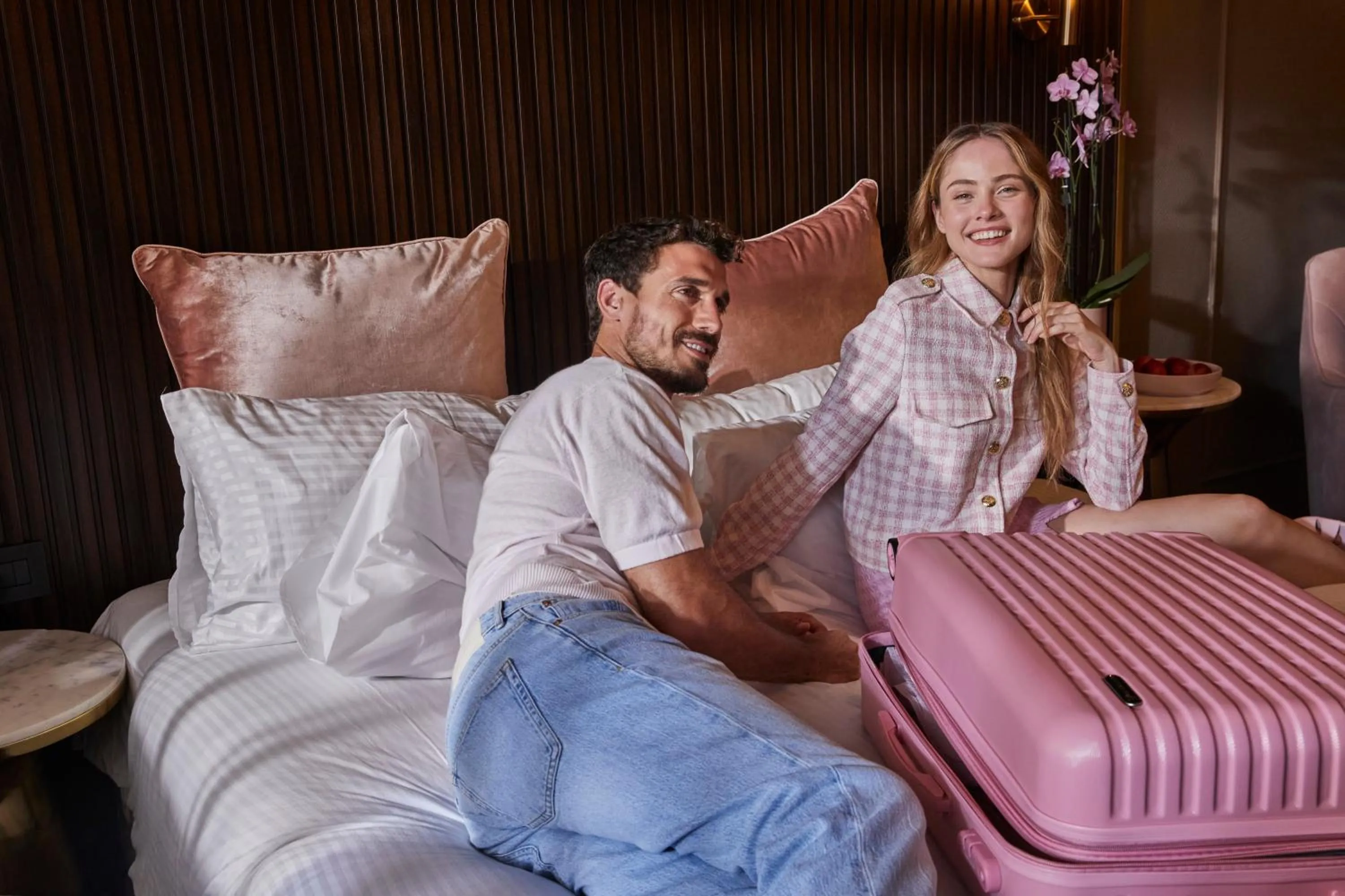 People in Leonardo Gordon Beach