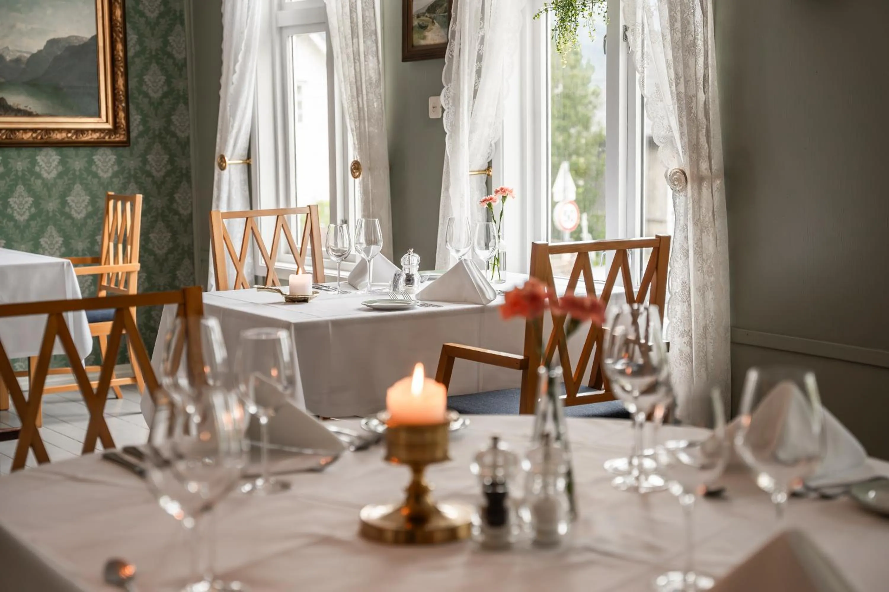 Restaurant/places to eat in Gloppen Hotell - by Classic Norway Hotels