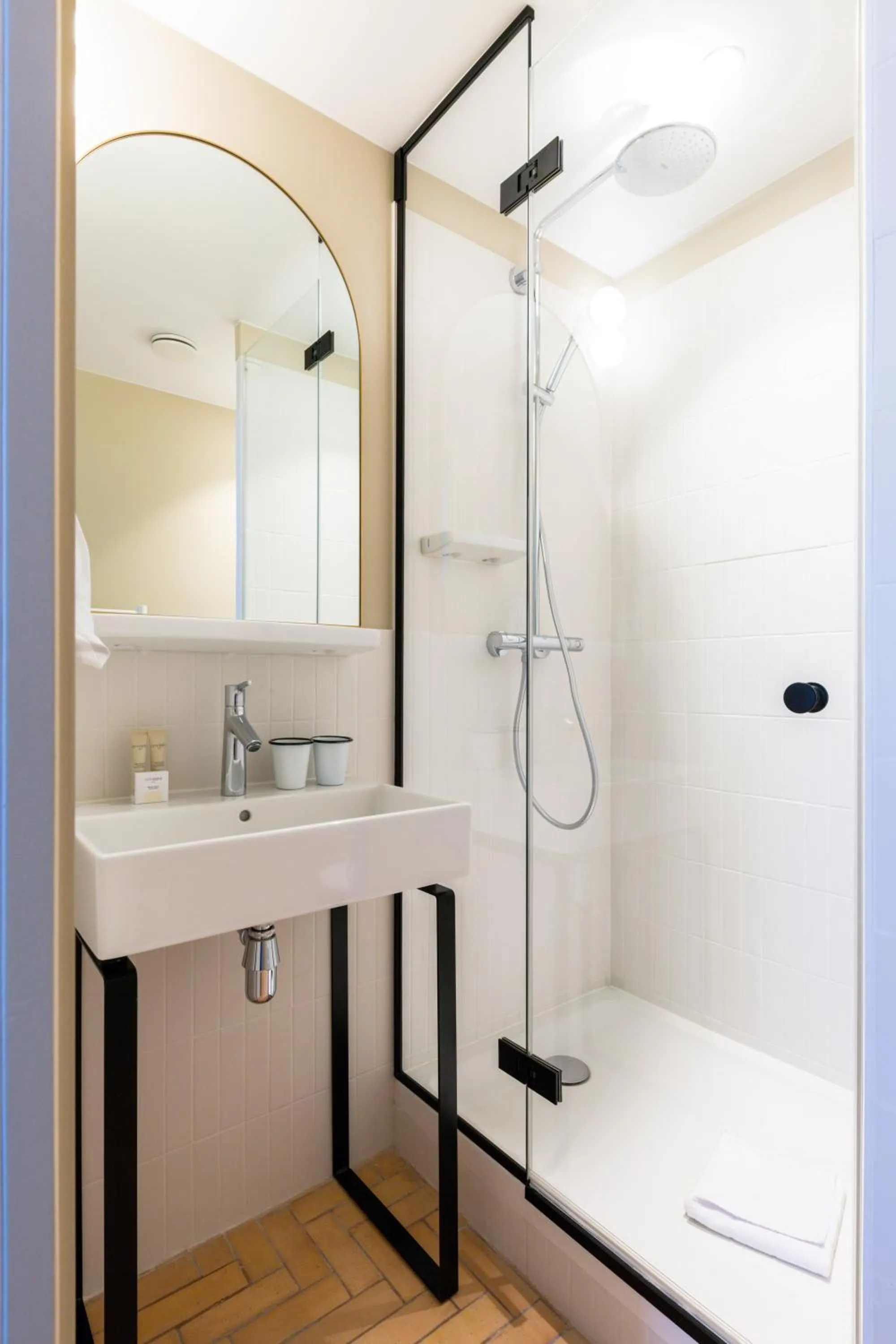 Bathroom in Hôtel Maison Traversière