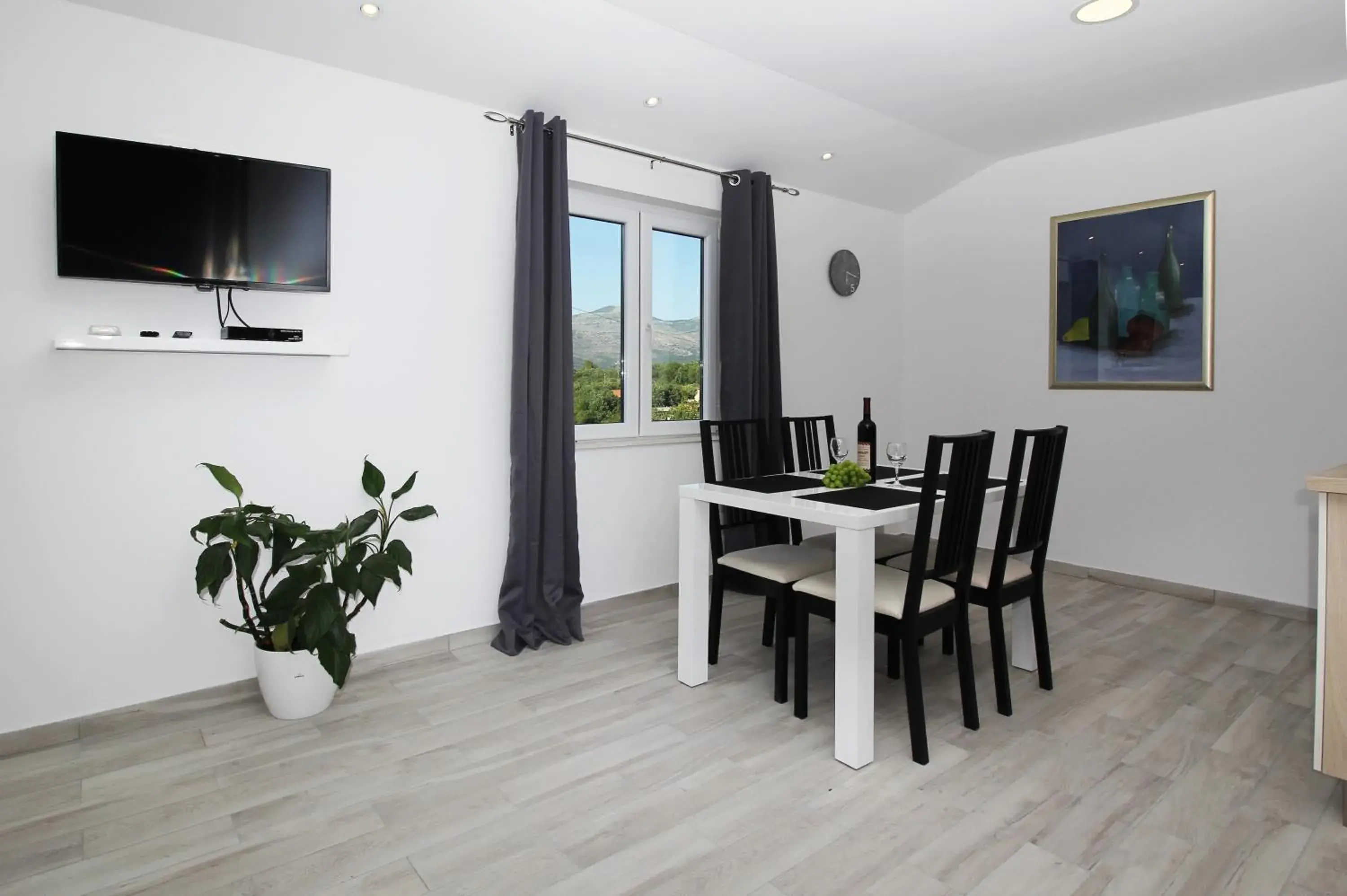 Apartment with Mountain View - single occupancy in Apartments Močići Apartment with Mountain View - single occupancy in Apartments Močići