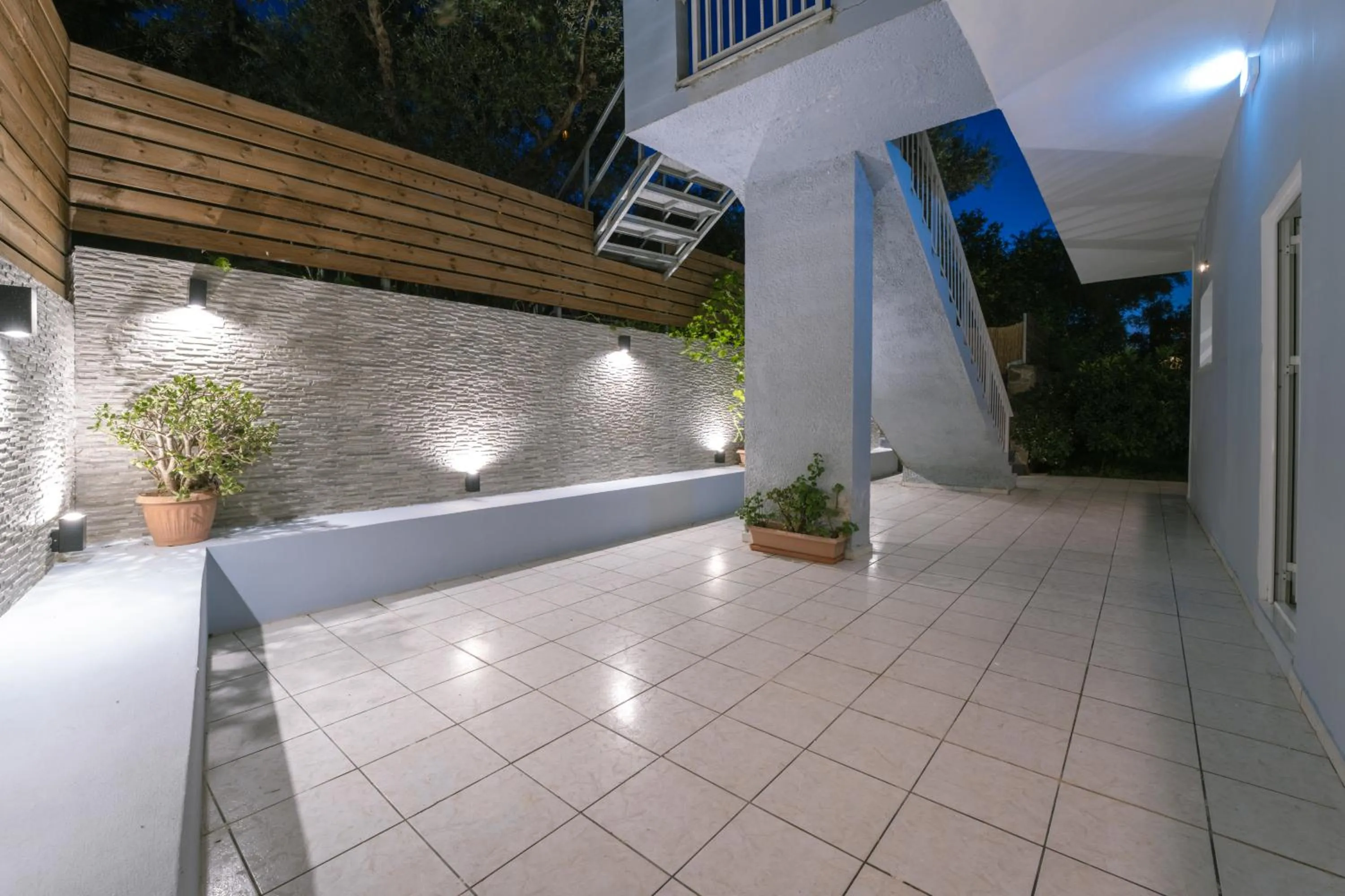 Facade/entrance in Callinica Hotel