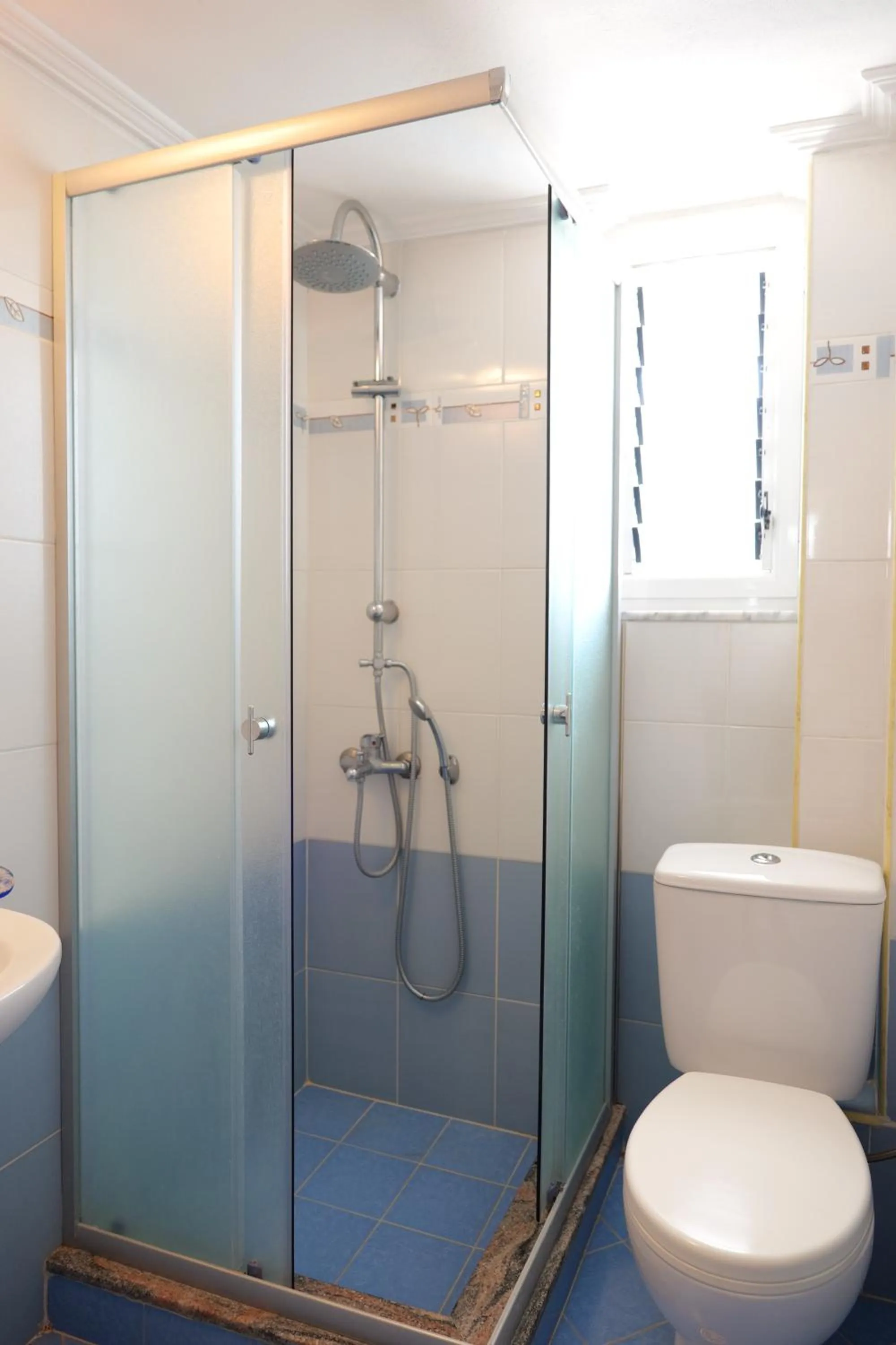 Bathroom in Miracle Apartments Saranda