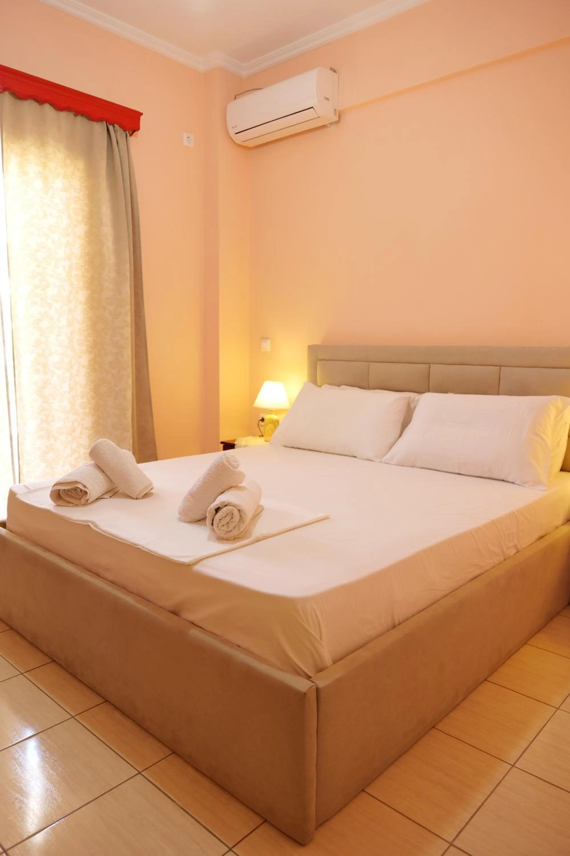 Bed in Miracle Apartments Saranda