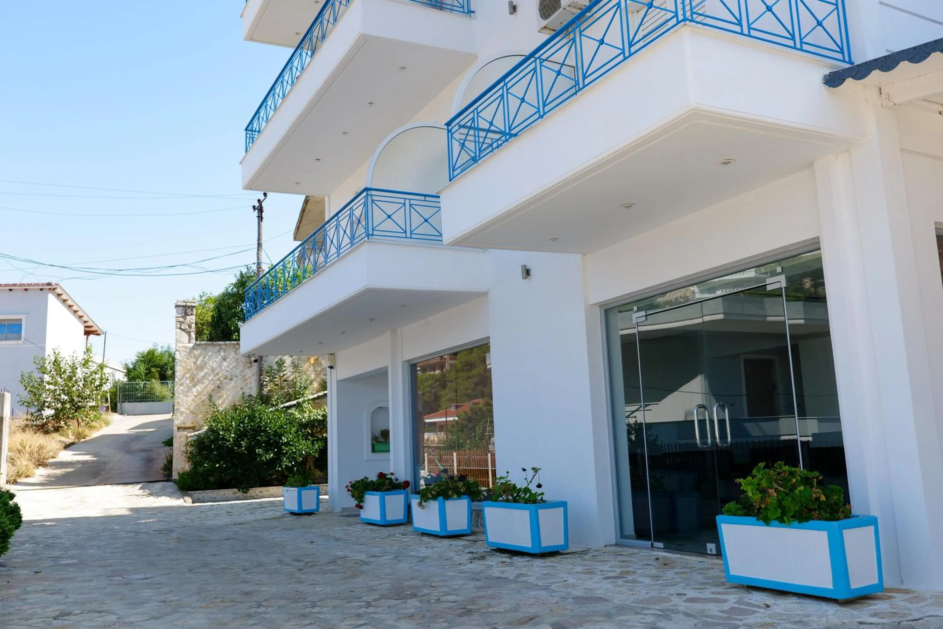 Property building in Miracle Apartments Saranda