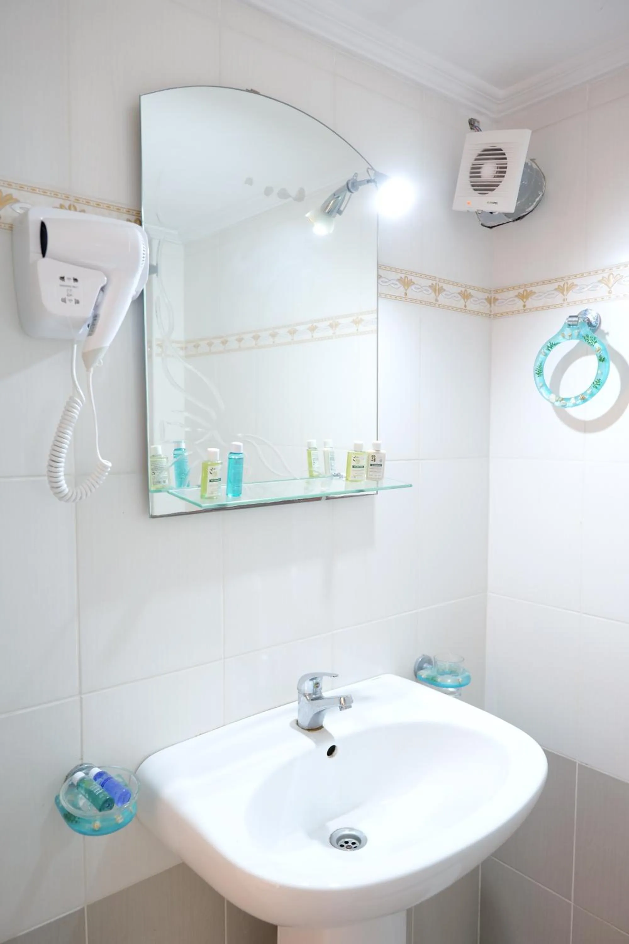Bathroom in Miracle Apartments Saranda