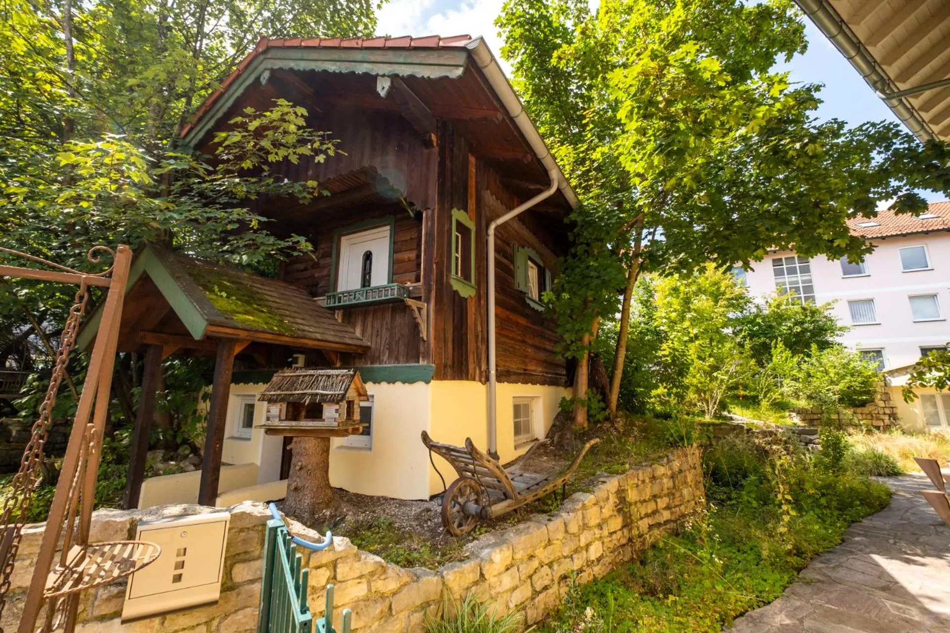 Property building in Landhaus Hotel Wolfratshausen