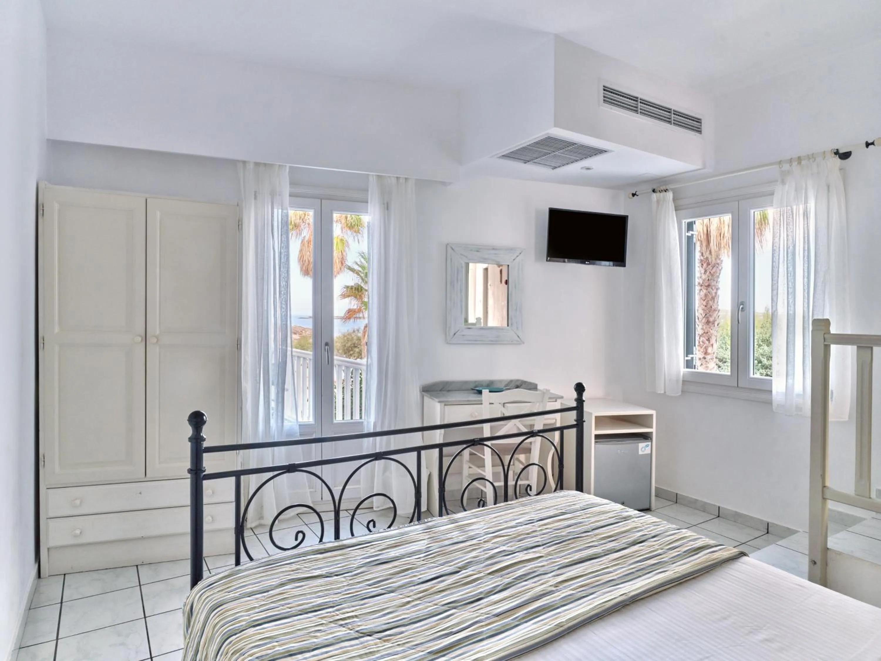 Bed in Kalypso Hotel