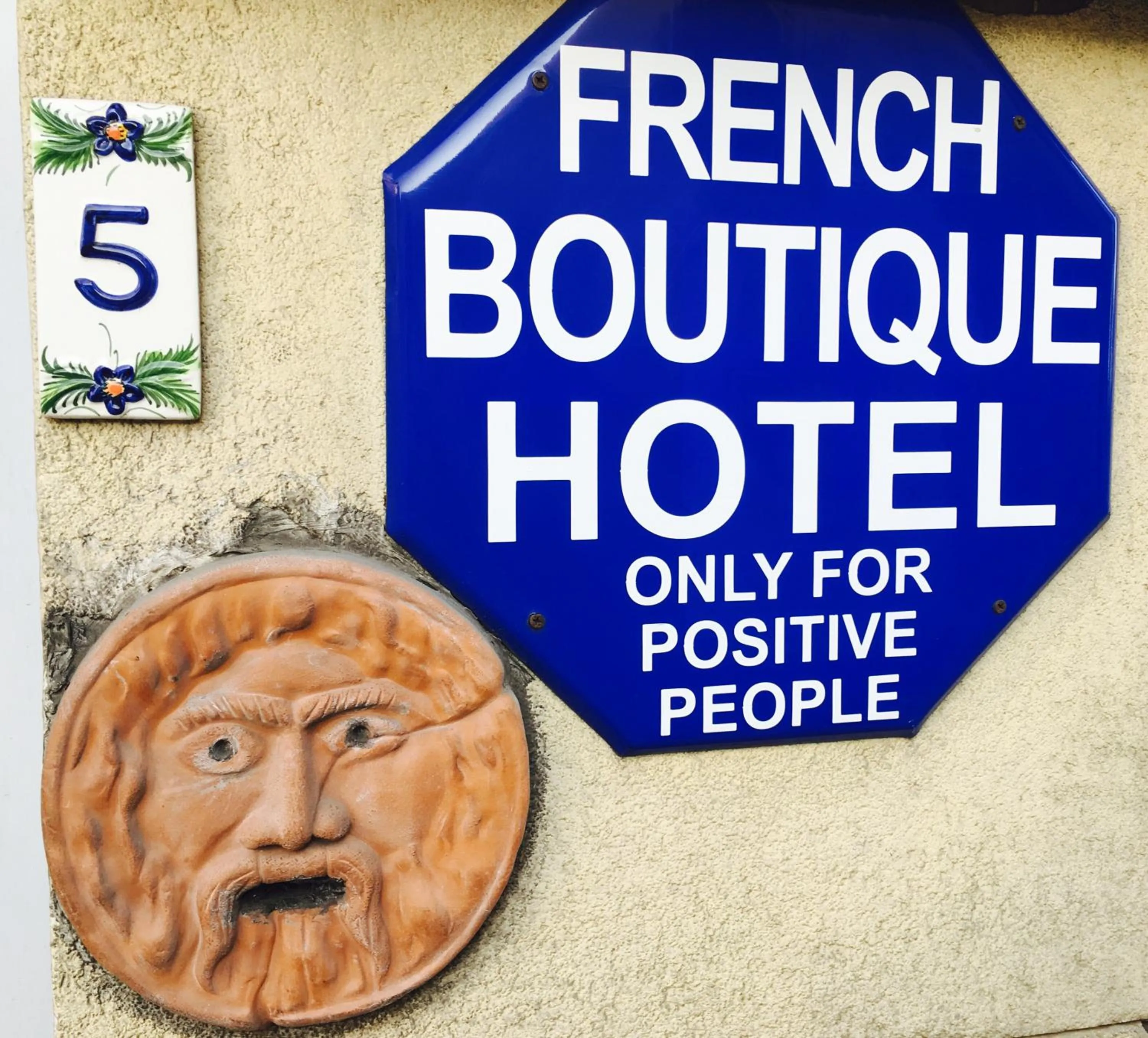 Facade/entrance in Boutique Hotel Couleurs Suds