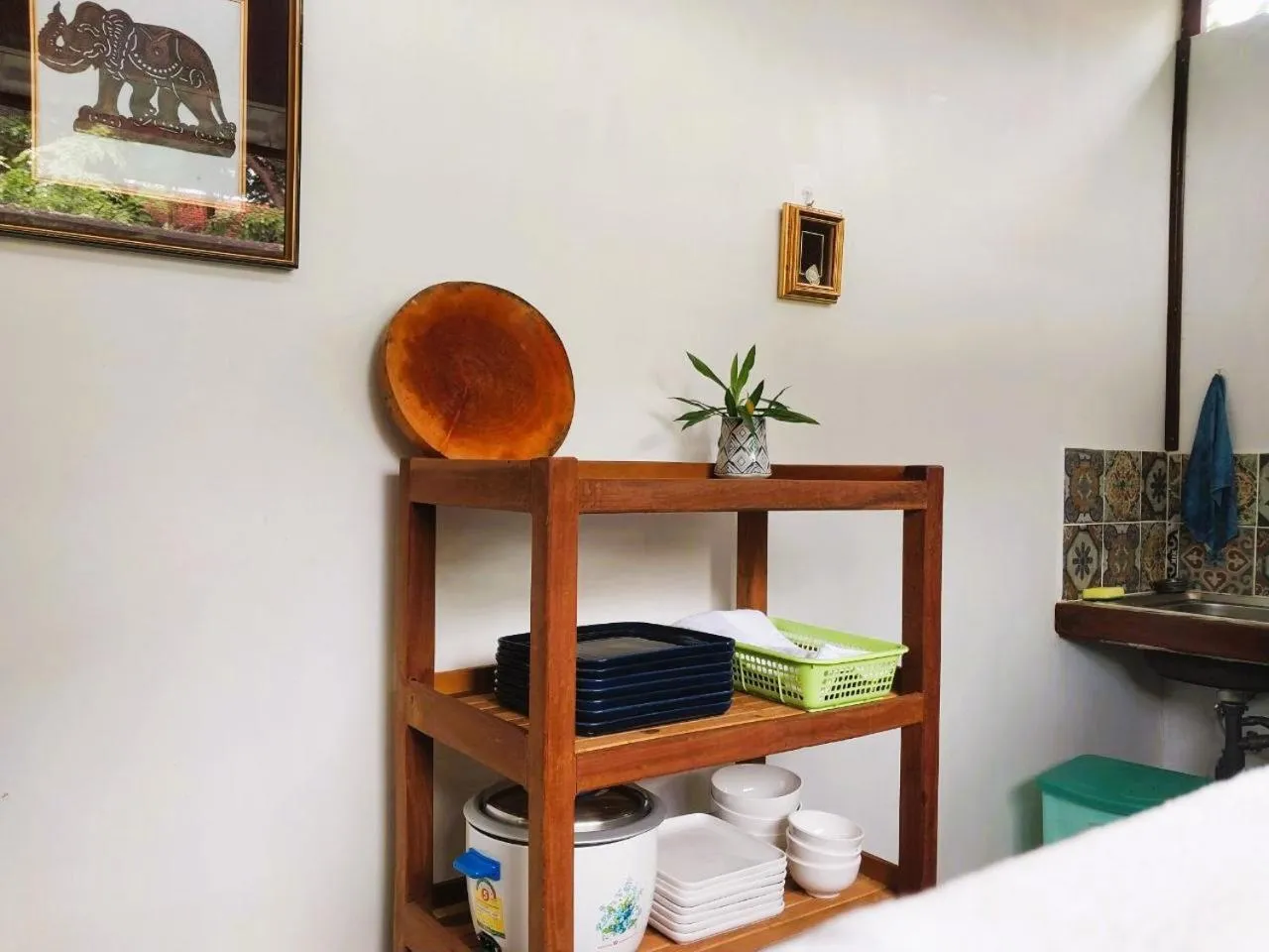 Kitchen or kitchenette, Bed in ANGKOR DINO B&B