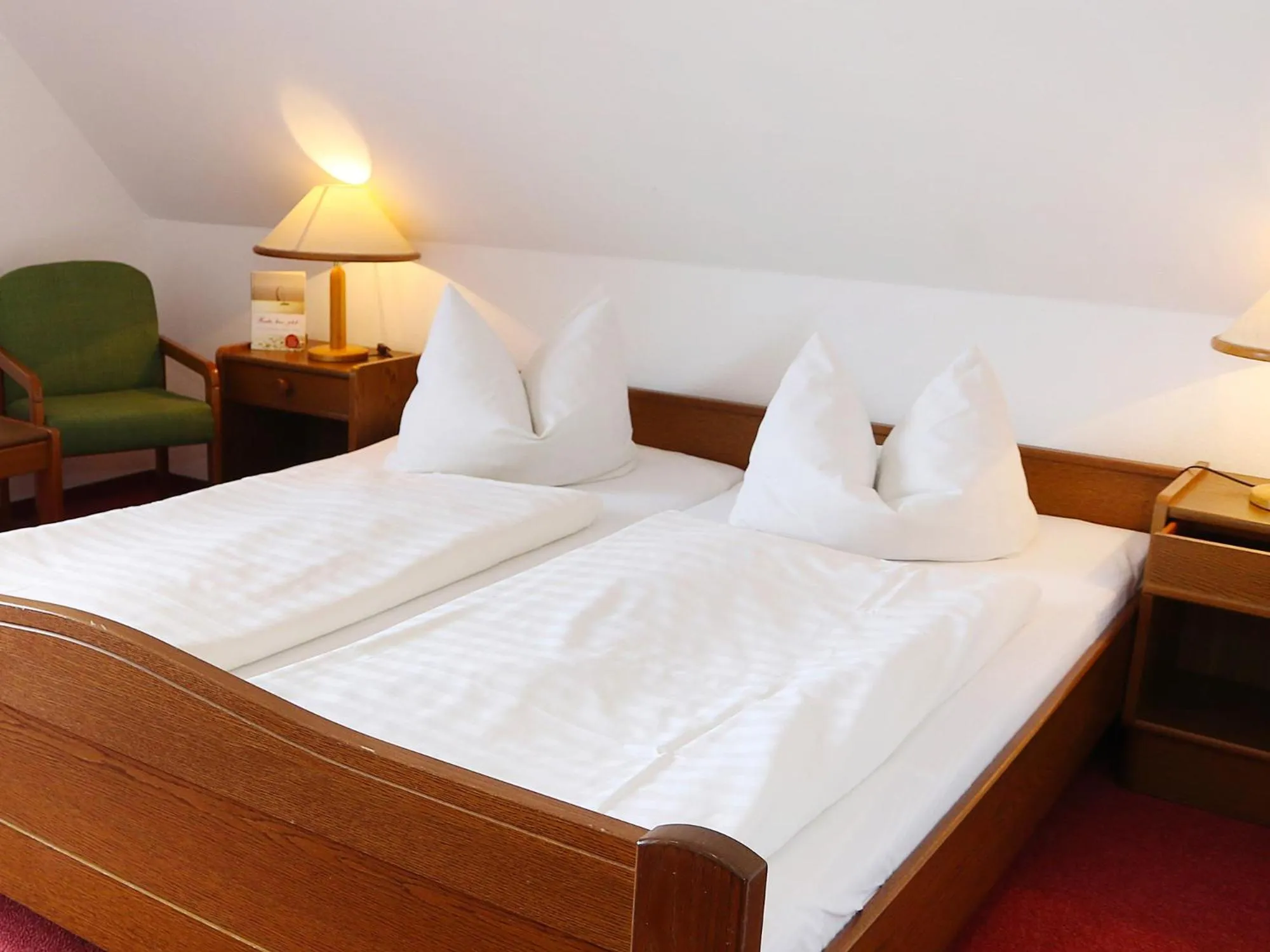 Bed in Landhotel & Reiterhof Schumann