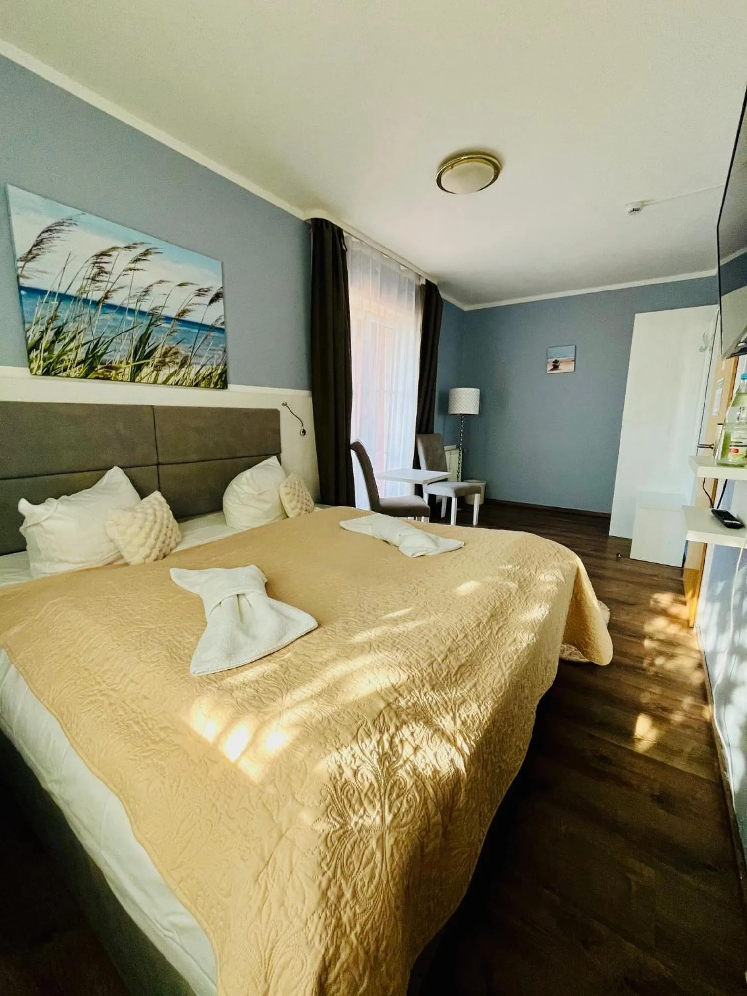 Bed in Strandhotel Vier Jahreszeiten Buckow