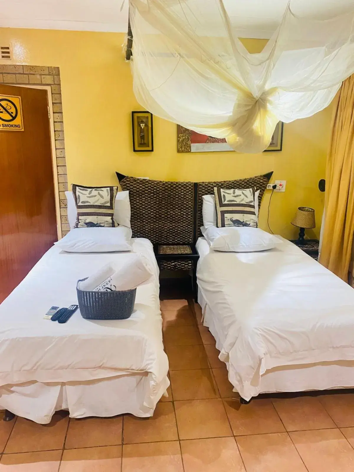 Standard Twin Room in Xisaka Guest House Standard Twin Room in Xisaka Guest House