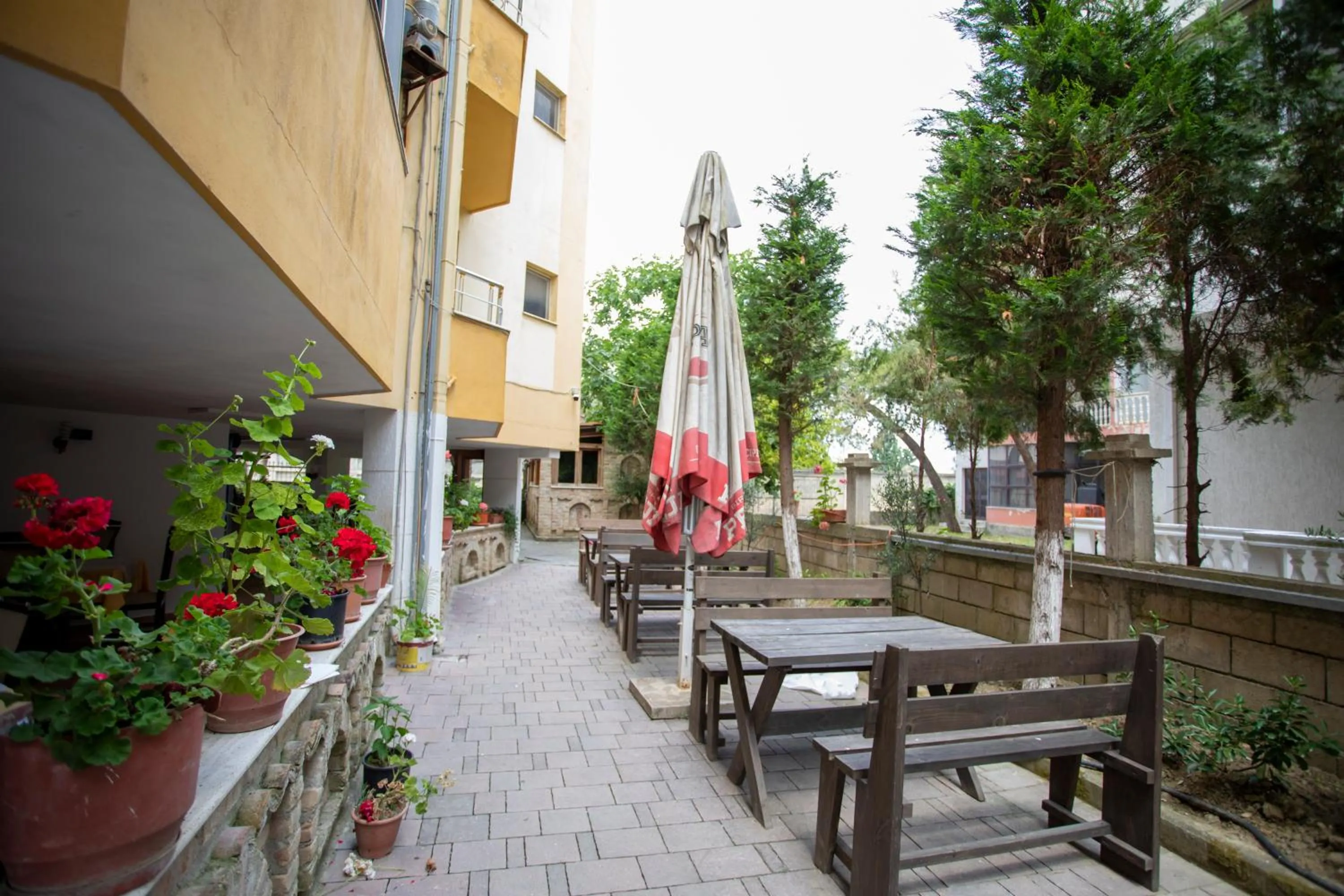 Property building in Hotel Sunrise