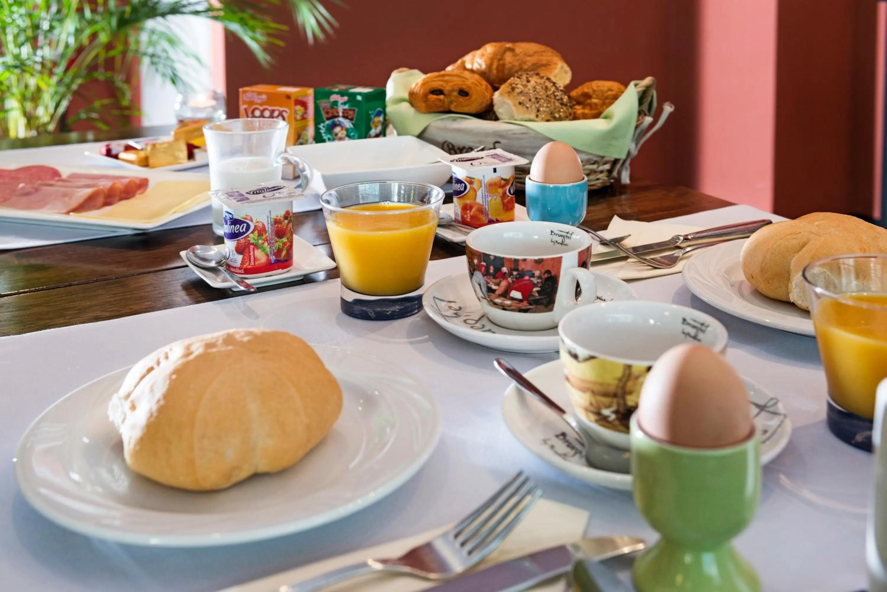 Food and drinks in Hotel Cathedral Gent Centrum