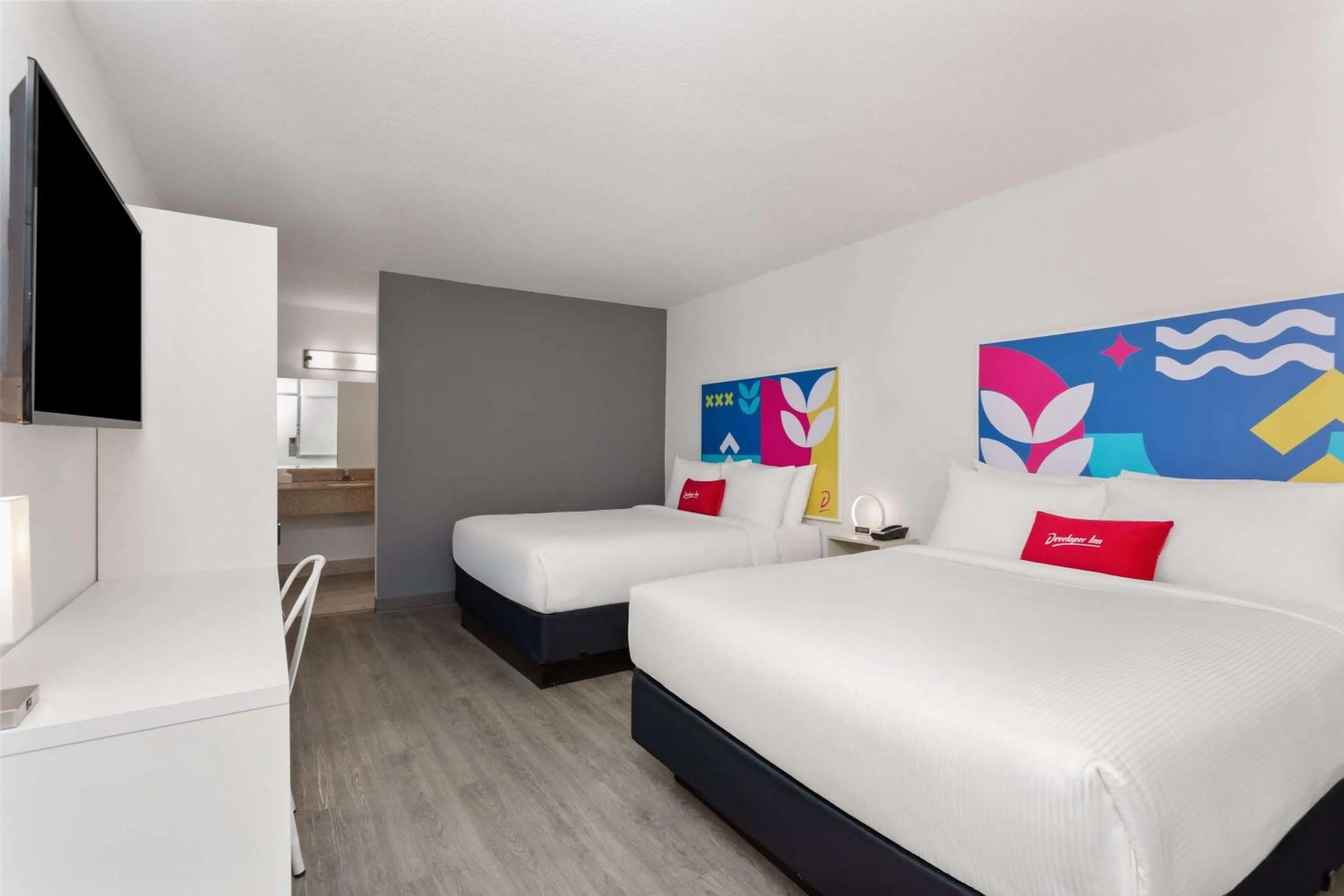 Photo of the whole room, Bed in Baymont by Wyndham Orlando North Millenia