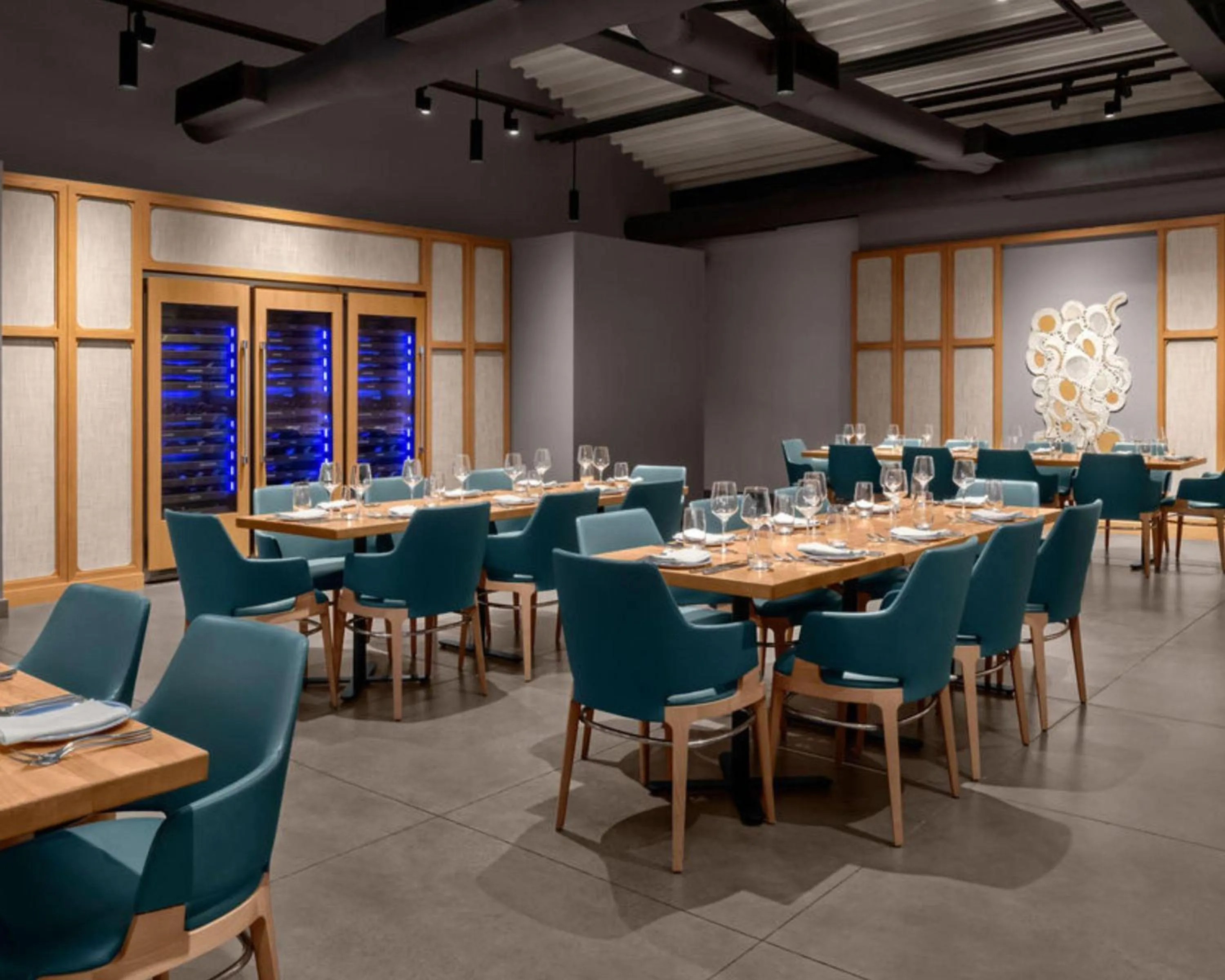 Restaurant/places to eat in Manchester Grand Hyatt San Diego