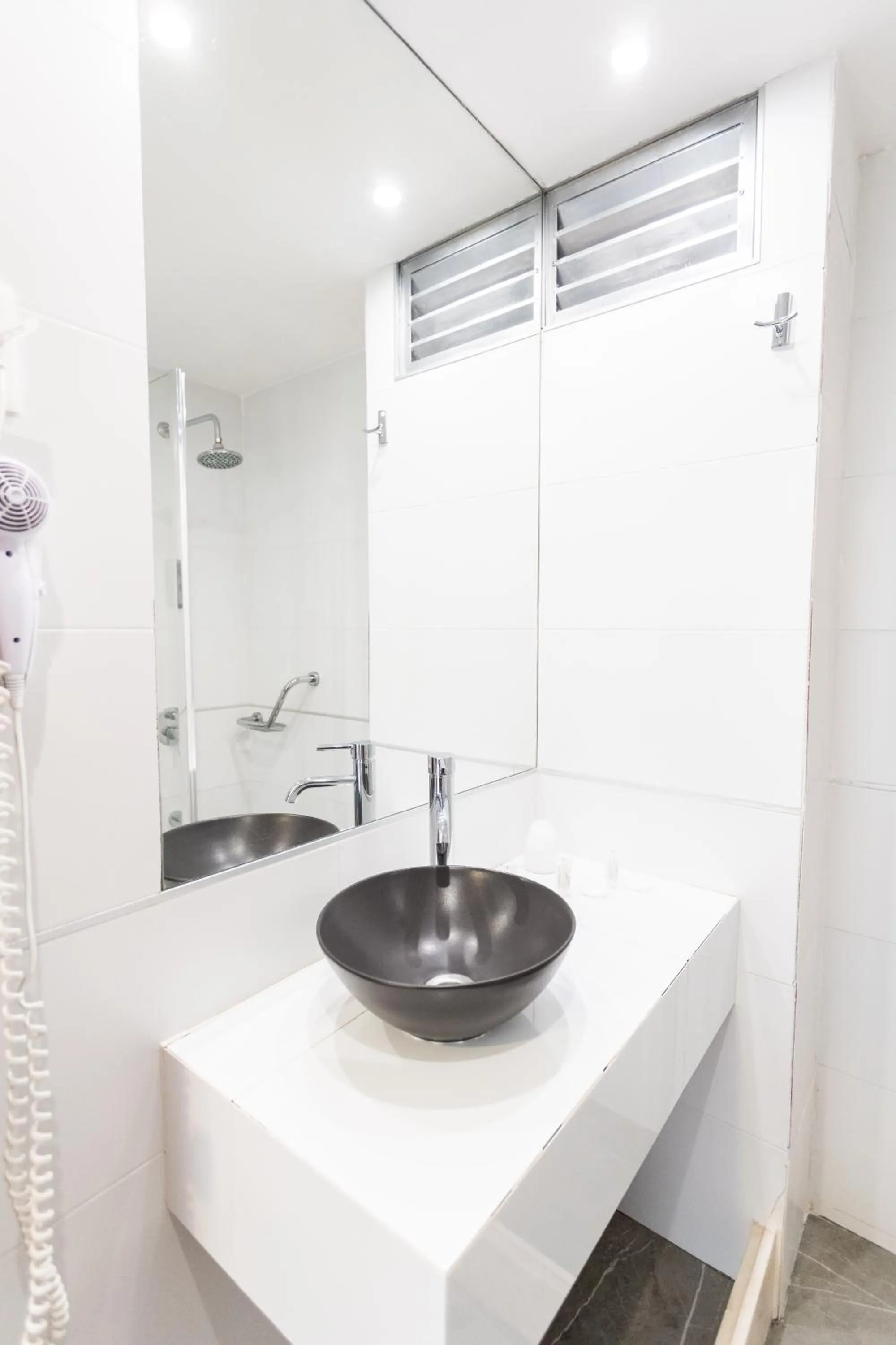 Bathroom in Hotel Alhambra