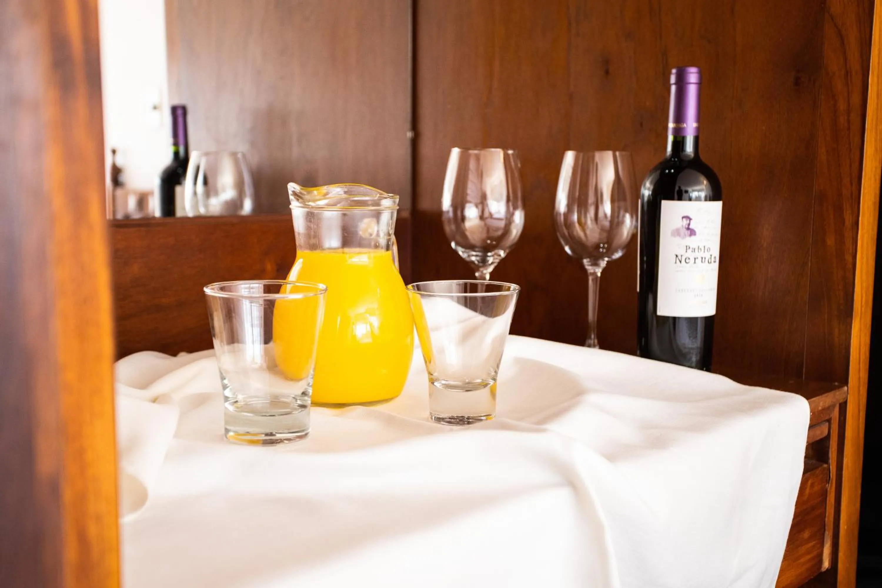 Food and drinks in Hotel Alhambra