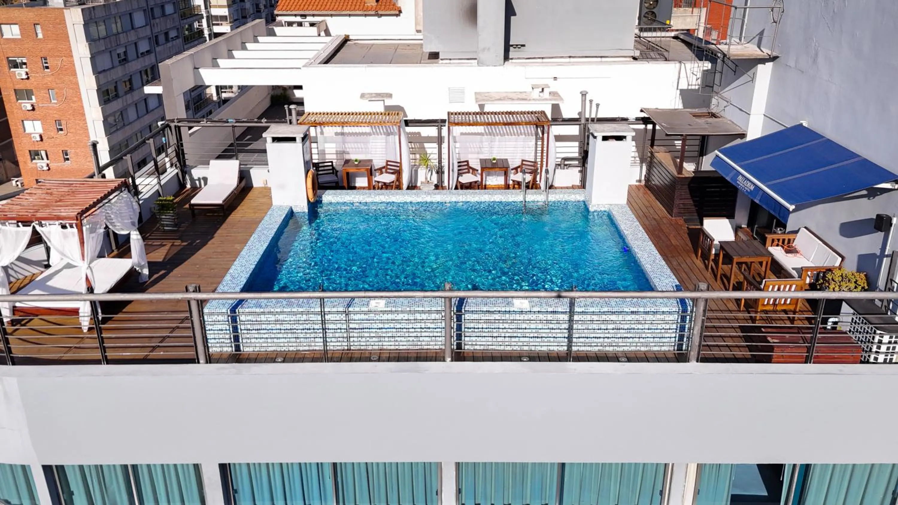 Swimming pool in Palladium Business Hotel