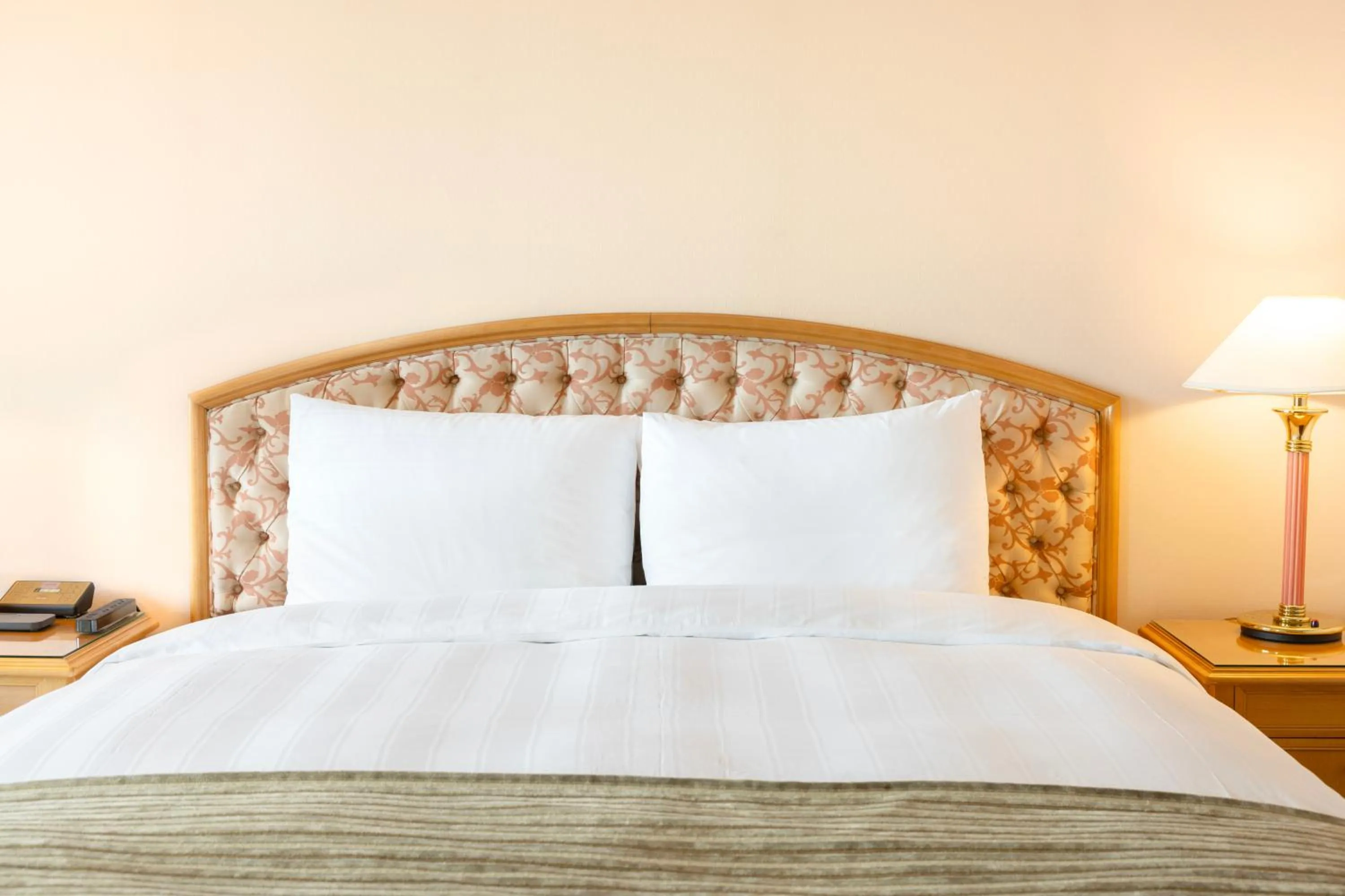 Bed in Lotte Hotel Busan