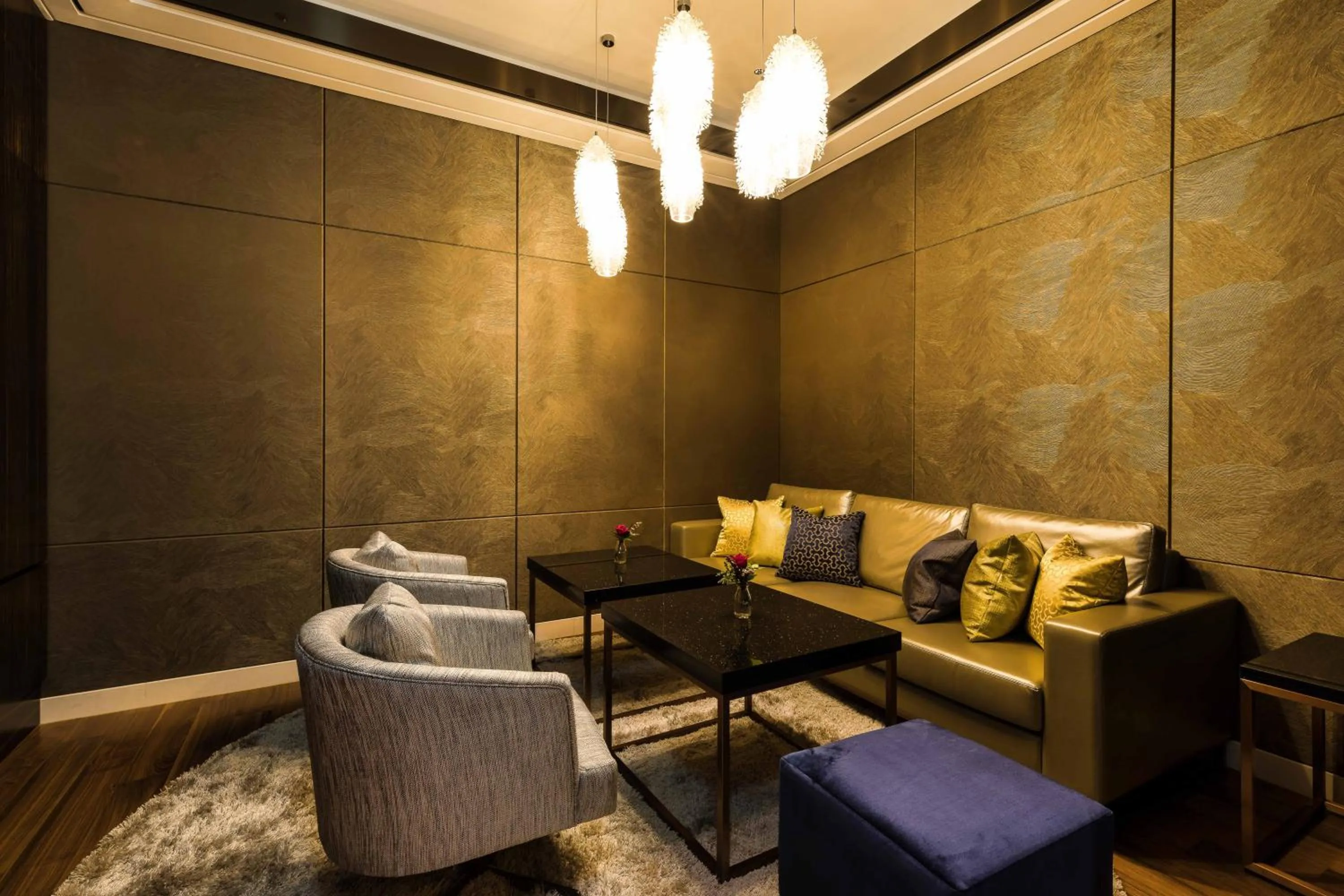 Lounge or bar in Lotte Hotel Busan