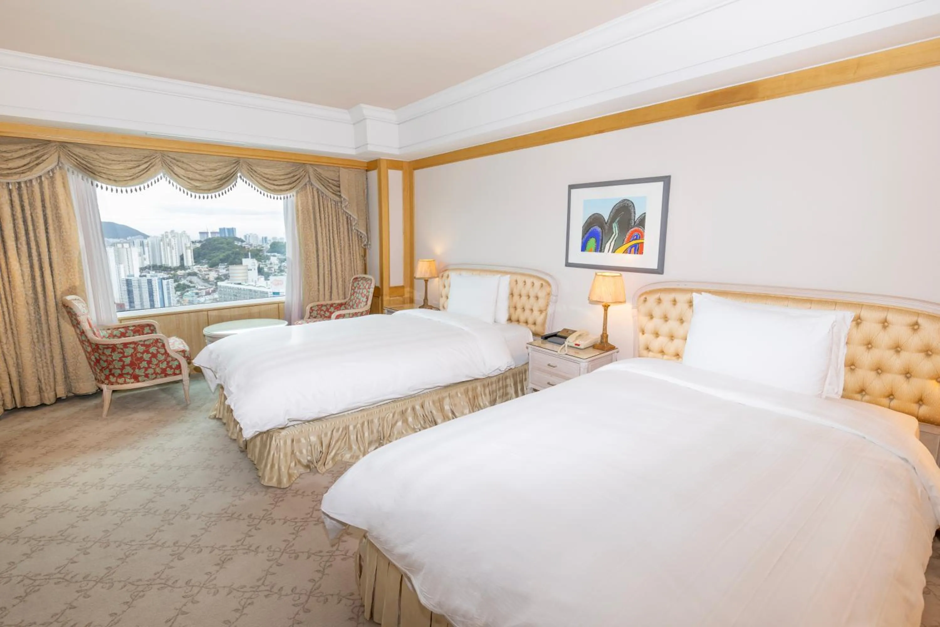 Bed in Lotte Hotel Busan