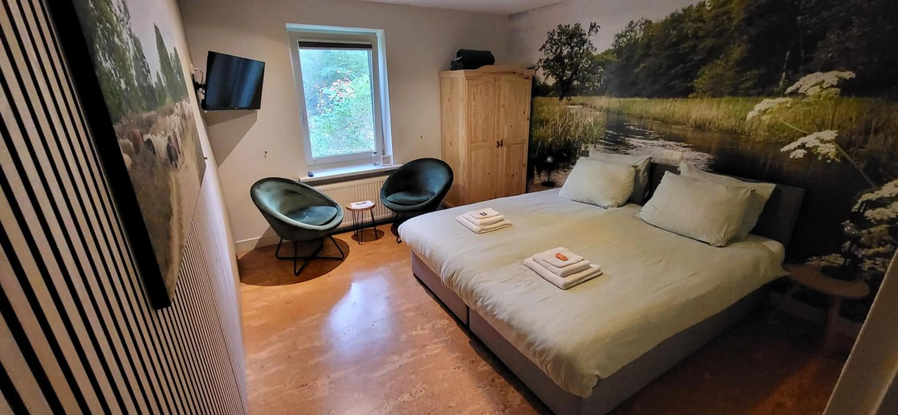 Bed in Herberg De Eexter Os