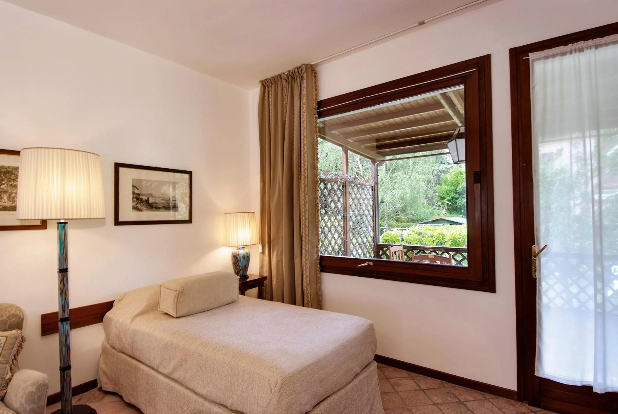 Bed in Villa Dacri