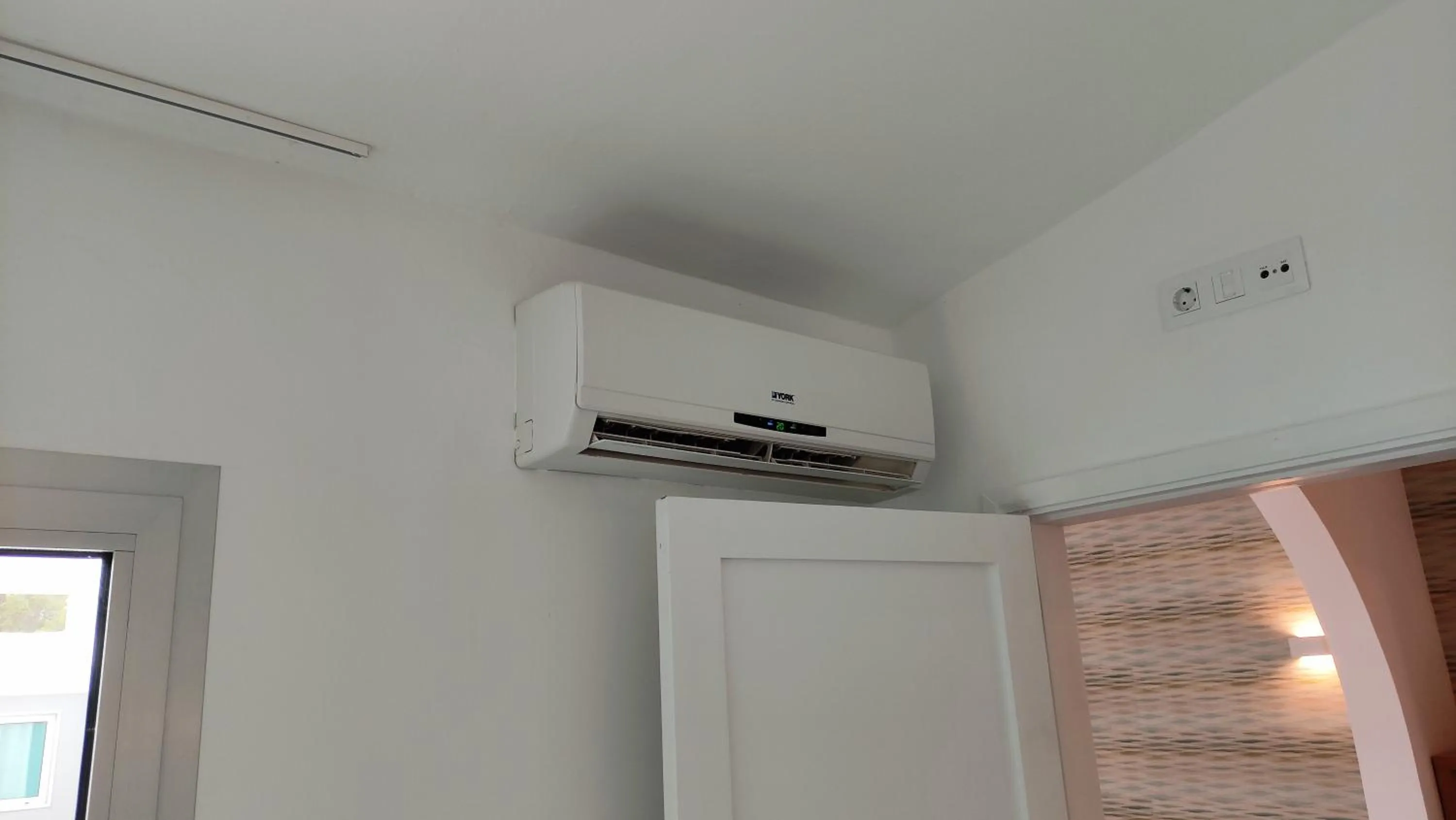 air conditioner in Canary Garden Club
