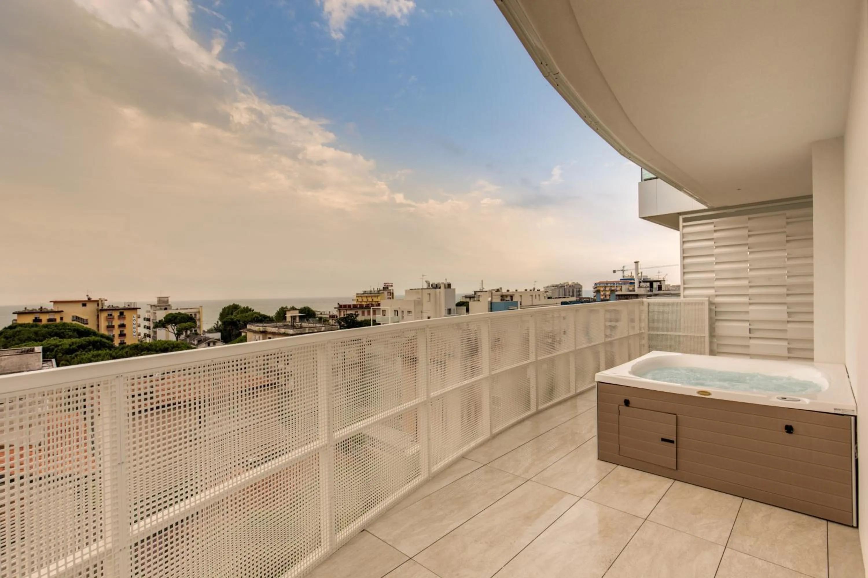 Hot Tub, Balcony/Terrace in Hotel Astromare